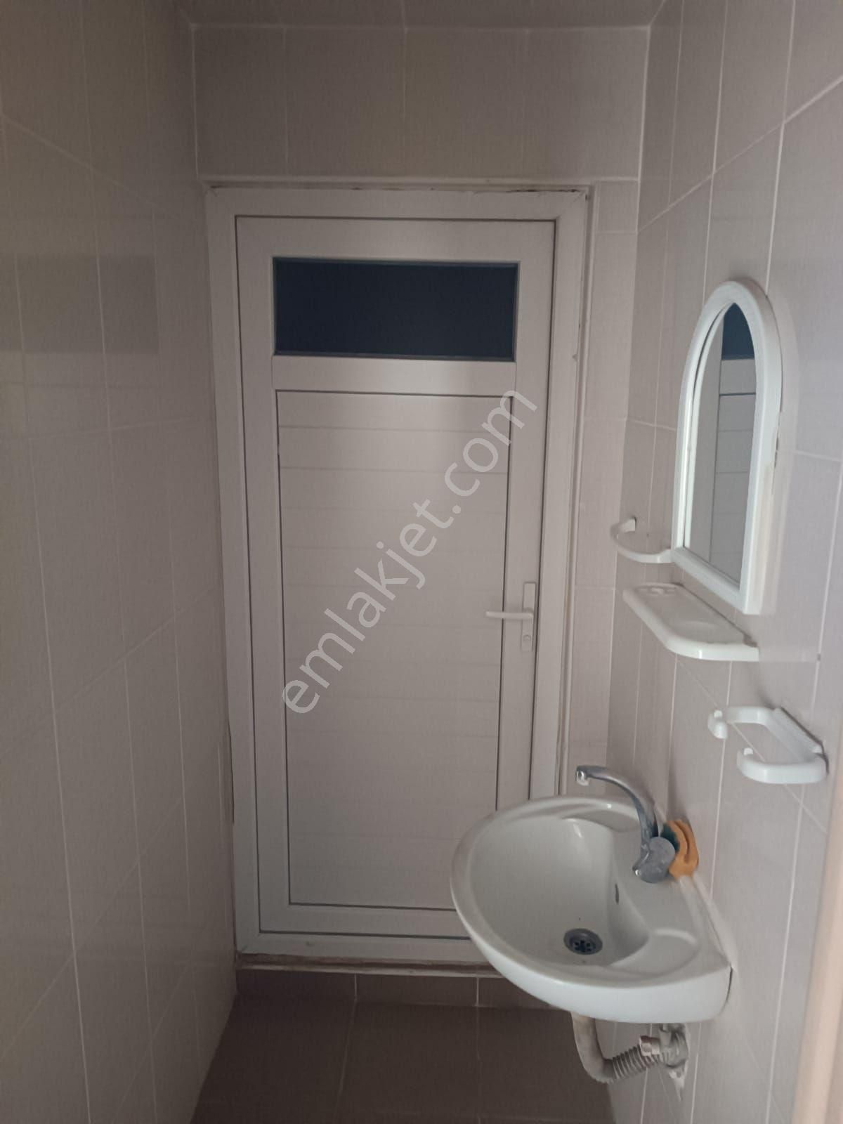 Cumhuriyet Mahallesinde 3+1 Kiralık Daire - Görsel 12