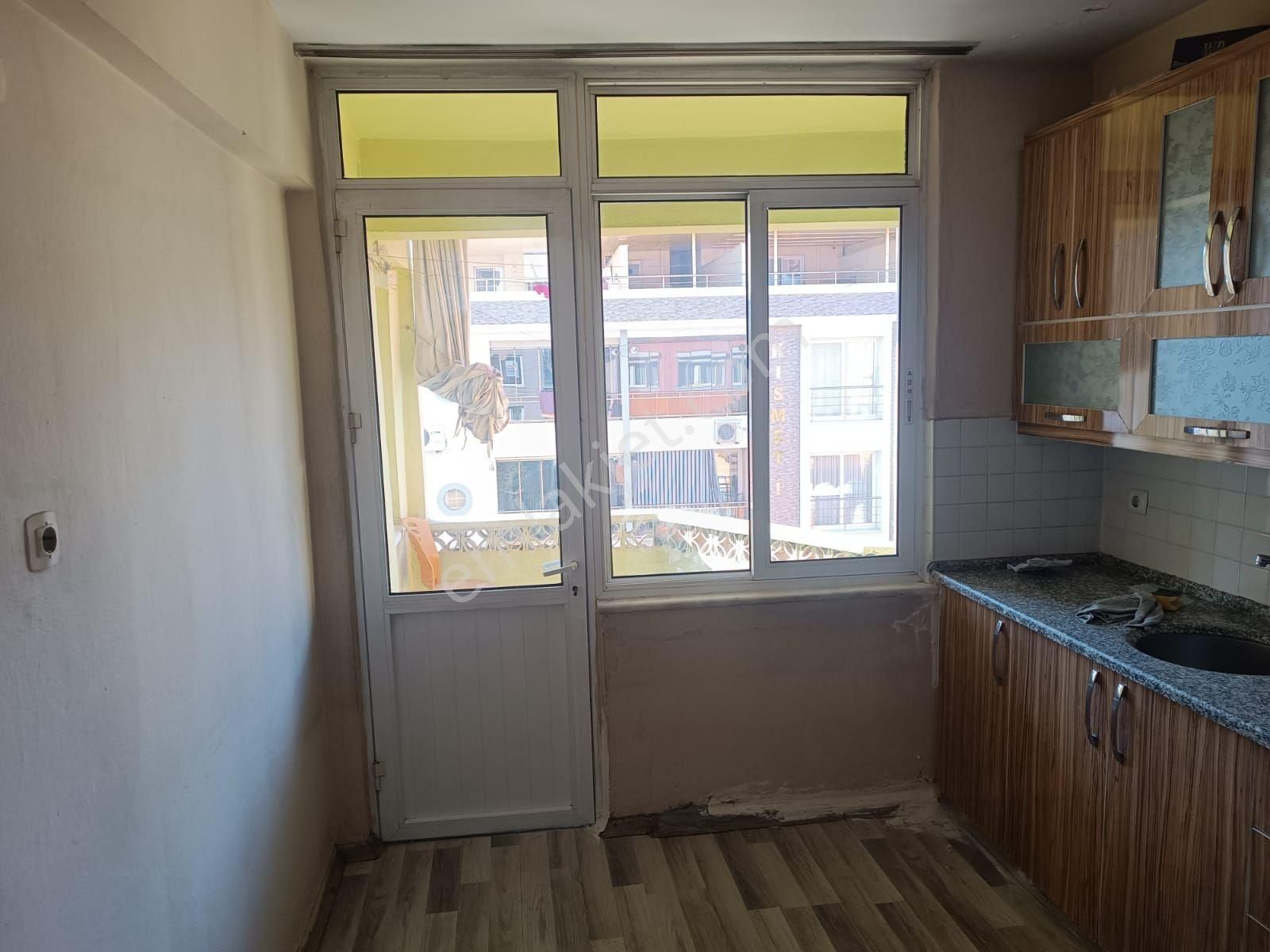 Cumhuriyet Mahallesinde 3+1 Kiralık Daire - Görsel 7