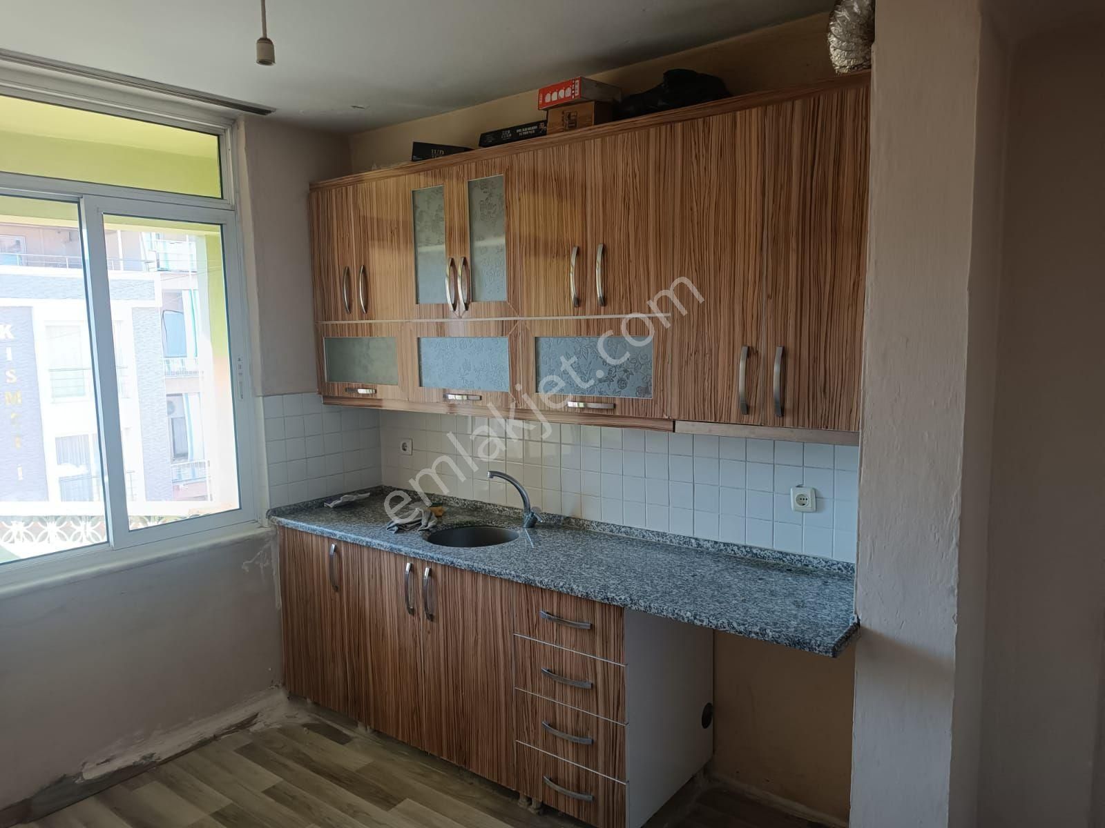 Cumhuriyet Mahallesinde 3+1 Kiralık Daire - Görsel 6