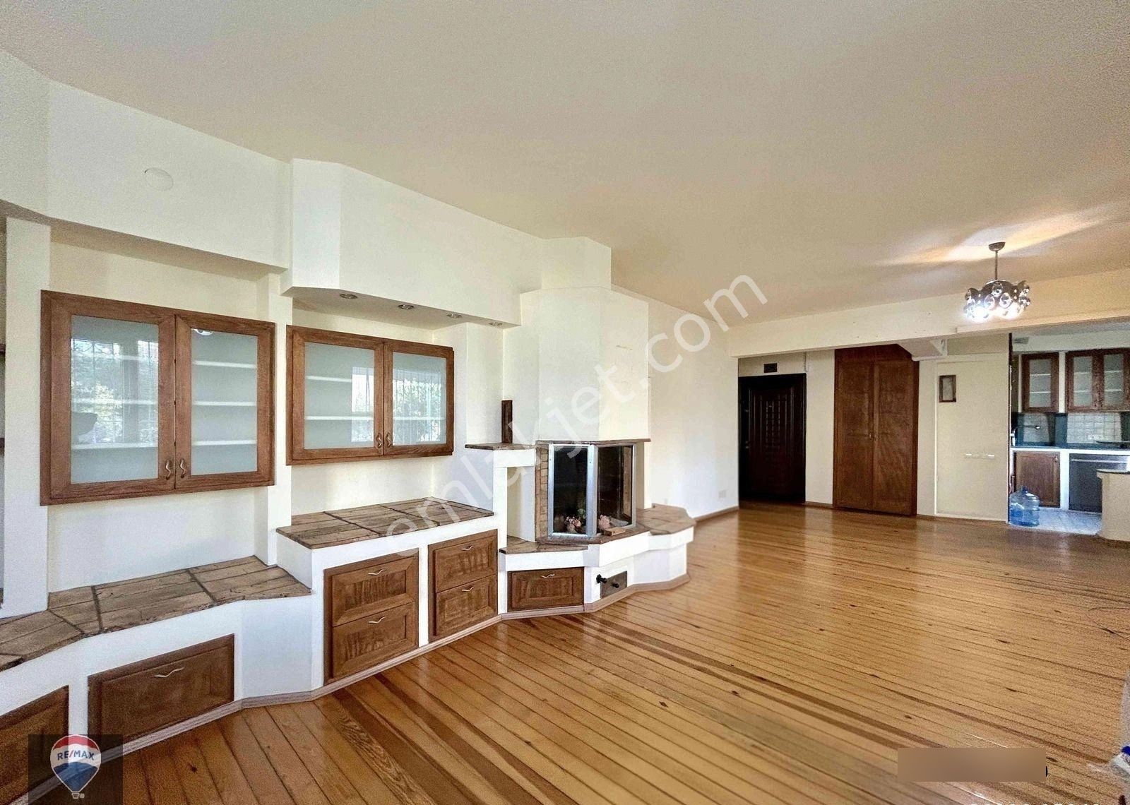 Çallı Sitesi Geniş 2+1 | Havuzlu, Merkezi Konumda, Krediye Uygun - Görsel 8