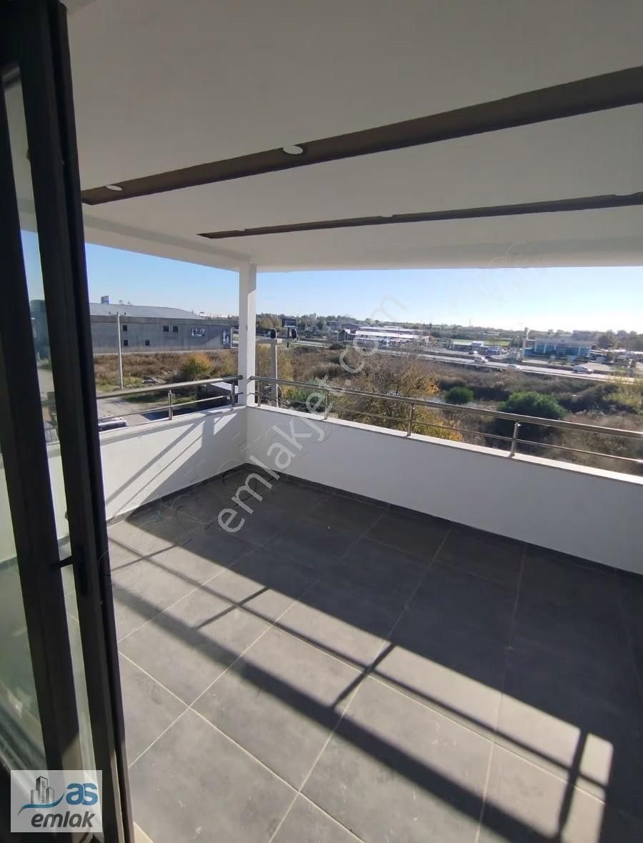 Ilıca Da Havuzlu Lüks 3+1 Köşe Başı Dubleks - Görsel 3