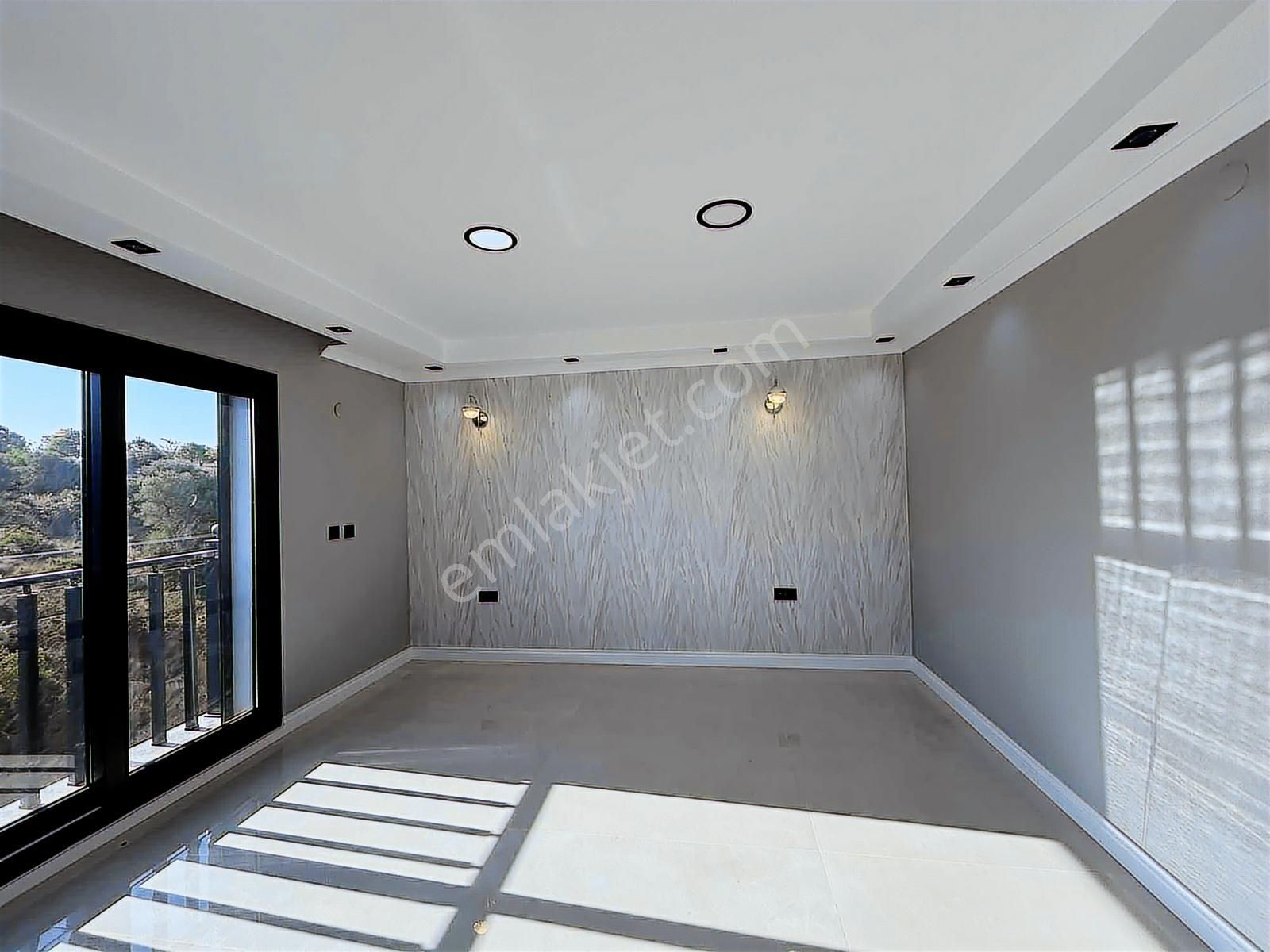 Deniz Manzaralı Plaja Çok Yakın Havuzlu Lüks Villa - Görsel 15