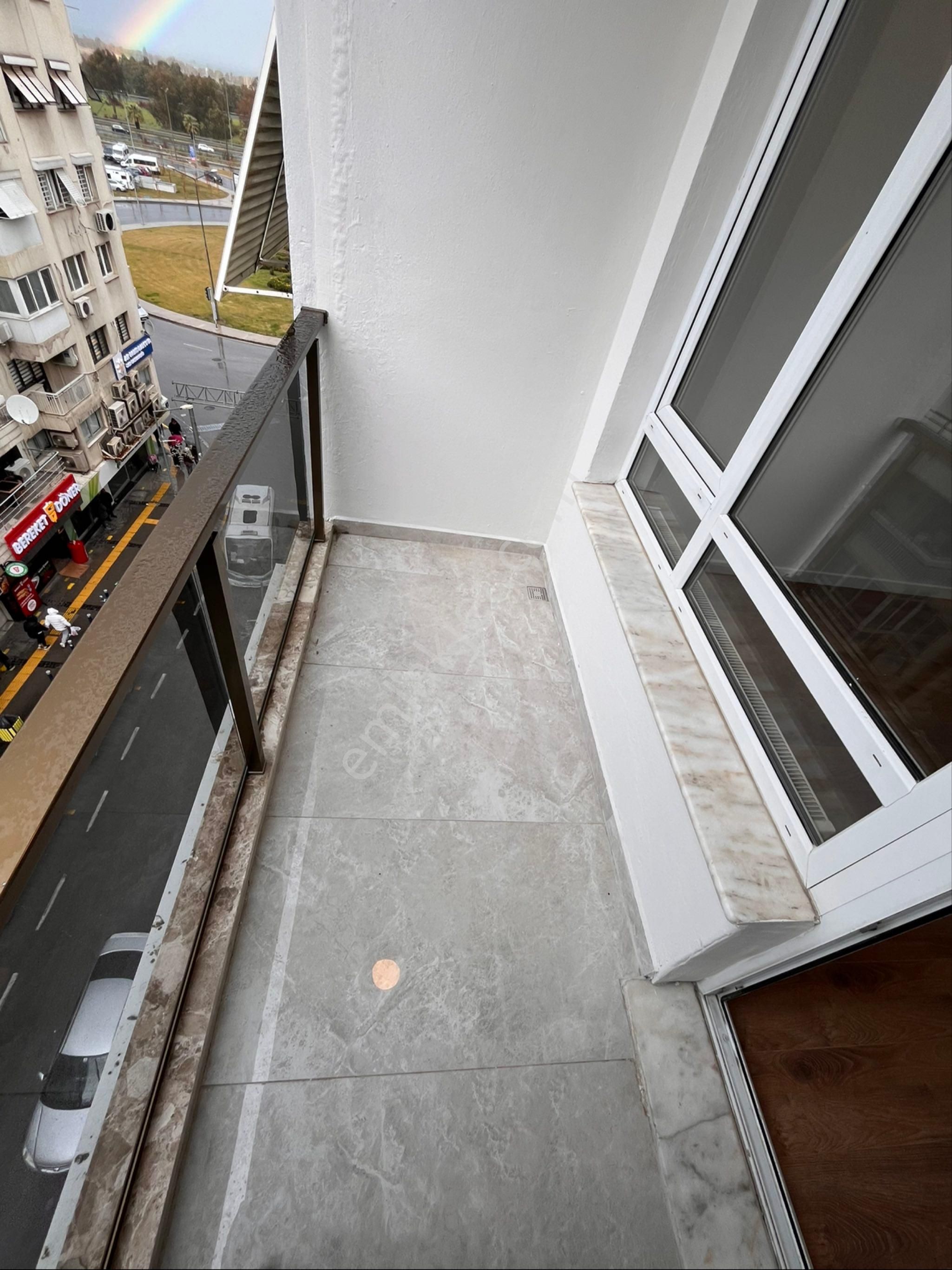 Balçova Ata Caddesinde 3+1 125m2 Lüks Dekorlu Asansörlü Ferah Daire - Görsel 27
