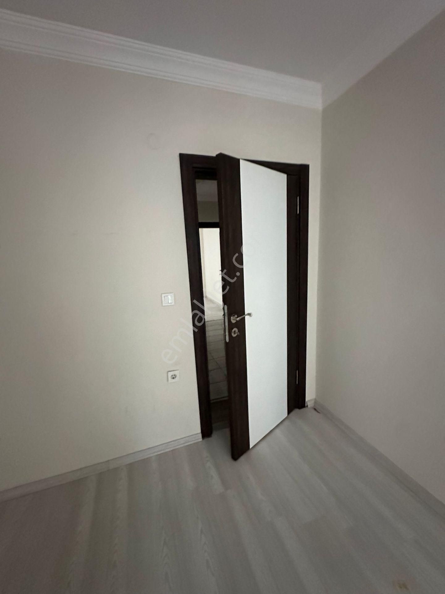 Birlik Emlak'tan 3+1 Kiralık Daire - Görsel 9