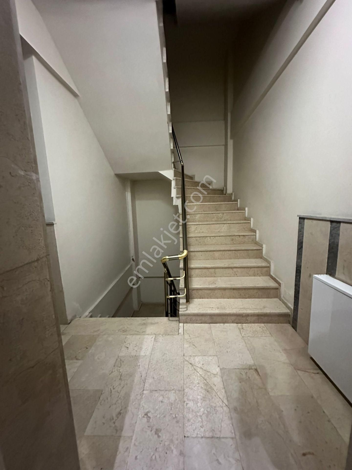 Birlik Emlak'tan 3+1 Kiralık Daire - Görsel 11