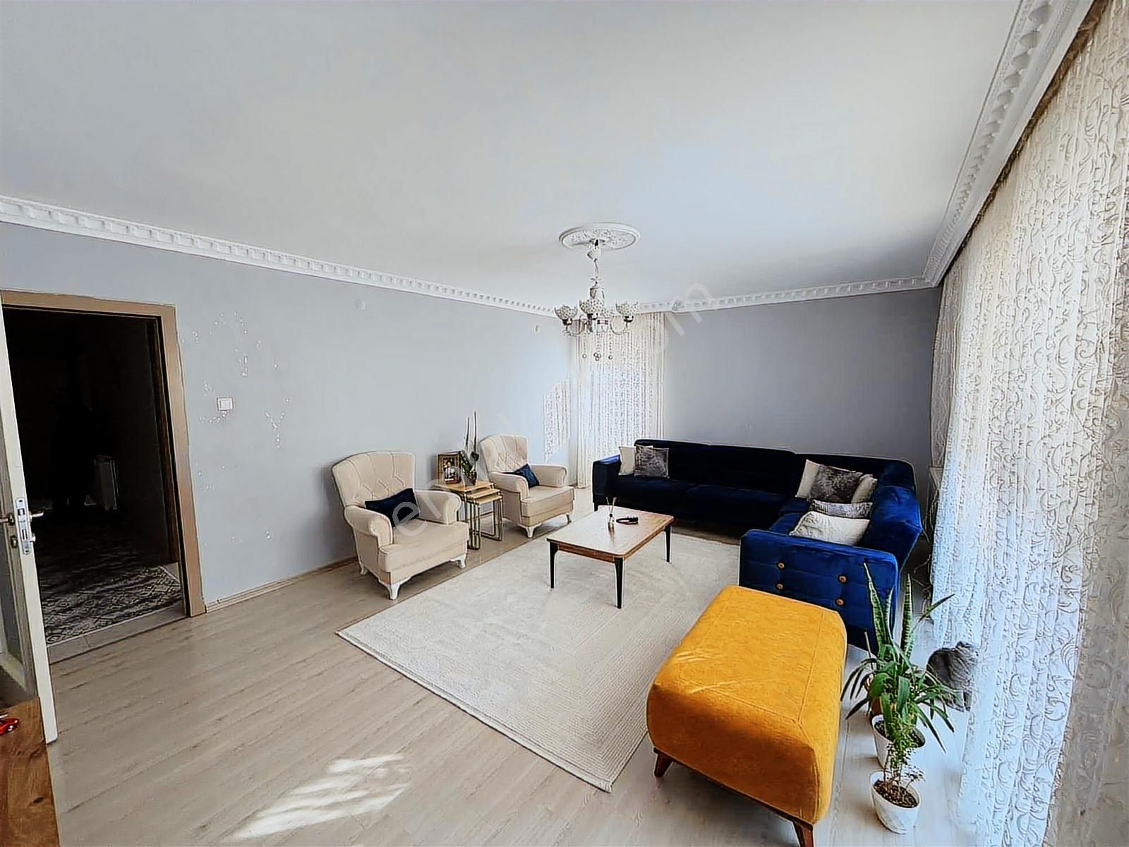 Şentürk Gayrimenkul'den**3.kat**asansörlü**kilerli**3+1 - Görsel 29