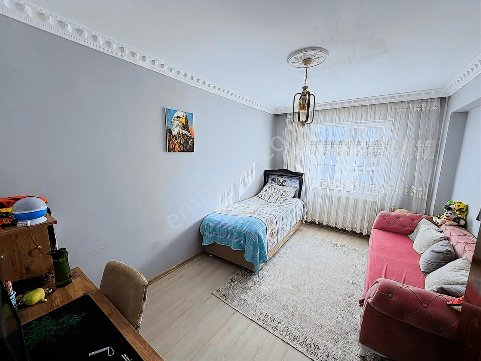 Şentürk Gayrimenkul'den**3.kat**asansörlü**kilerli**3+1 - Görsel 18