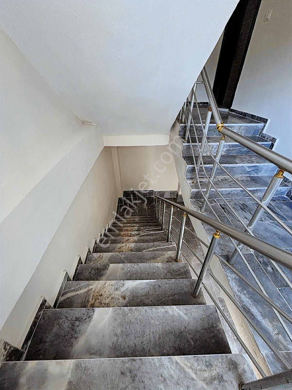 Noyan'dan İncirlik'te D400yakın Hızlı Tren Durağında3+1 Daire - Görsel 5