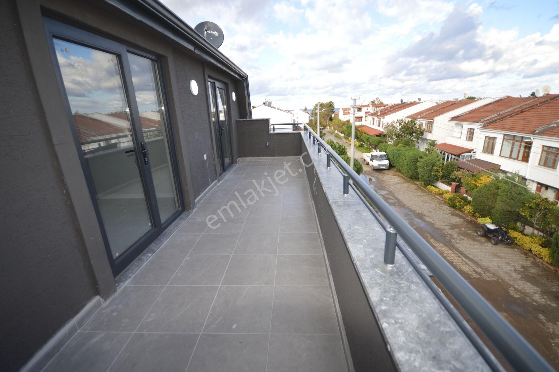 Kocaali De Bahçeli, Taş Detaylı Şık 4+1 Villa - Görsel 29