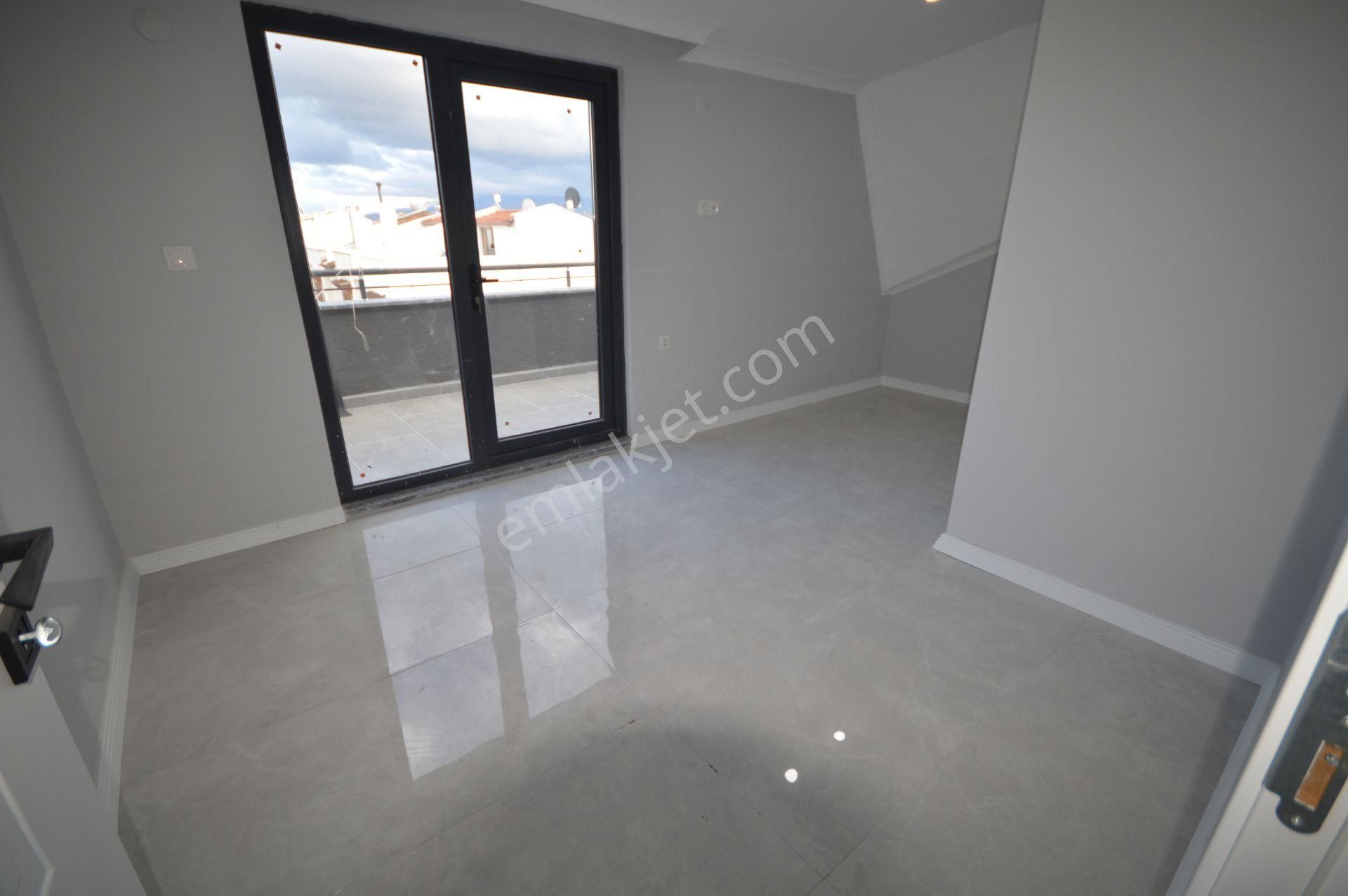 Kocaali De Bahçeli, Taş Detaylı Şık 4+1 Villa - Görsel 24