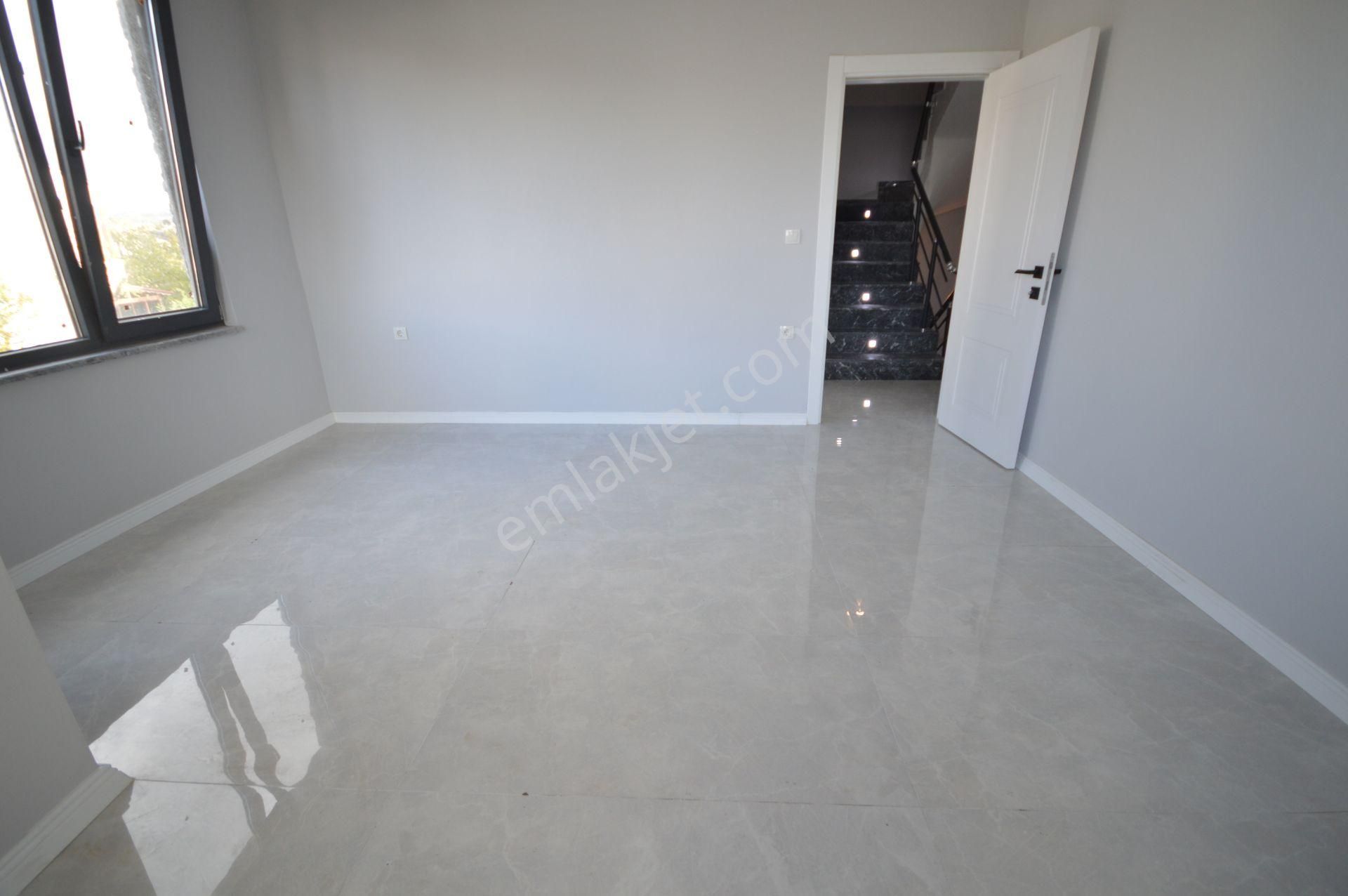 Kocaali De Bahçeli, Taş Detaylı Şık 4+1 Villa - Görsel 17