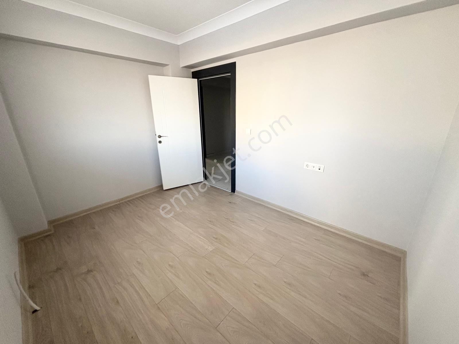 3+1 Sıfır Giriş Menderes Te Fırsat - Görsel 13