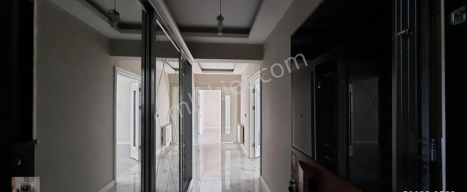 Kaşıkçıbağları Mah. Seven Towers Ta Satılık 4+1 Daire - Görsel 2