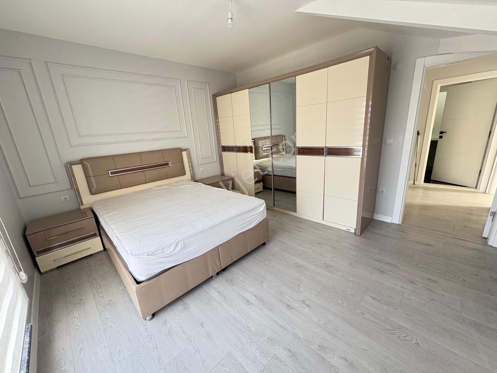 Kayapada Havuzlu Sitede 3+1 Teraslı Eşyalı Kiralık Dubleks Daire - Görsel 23