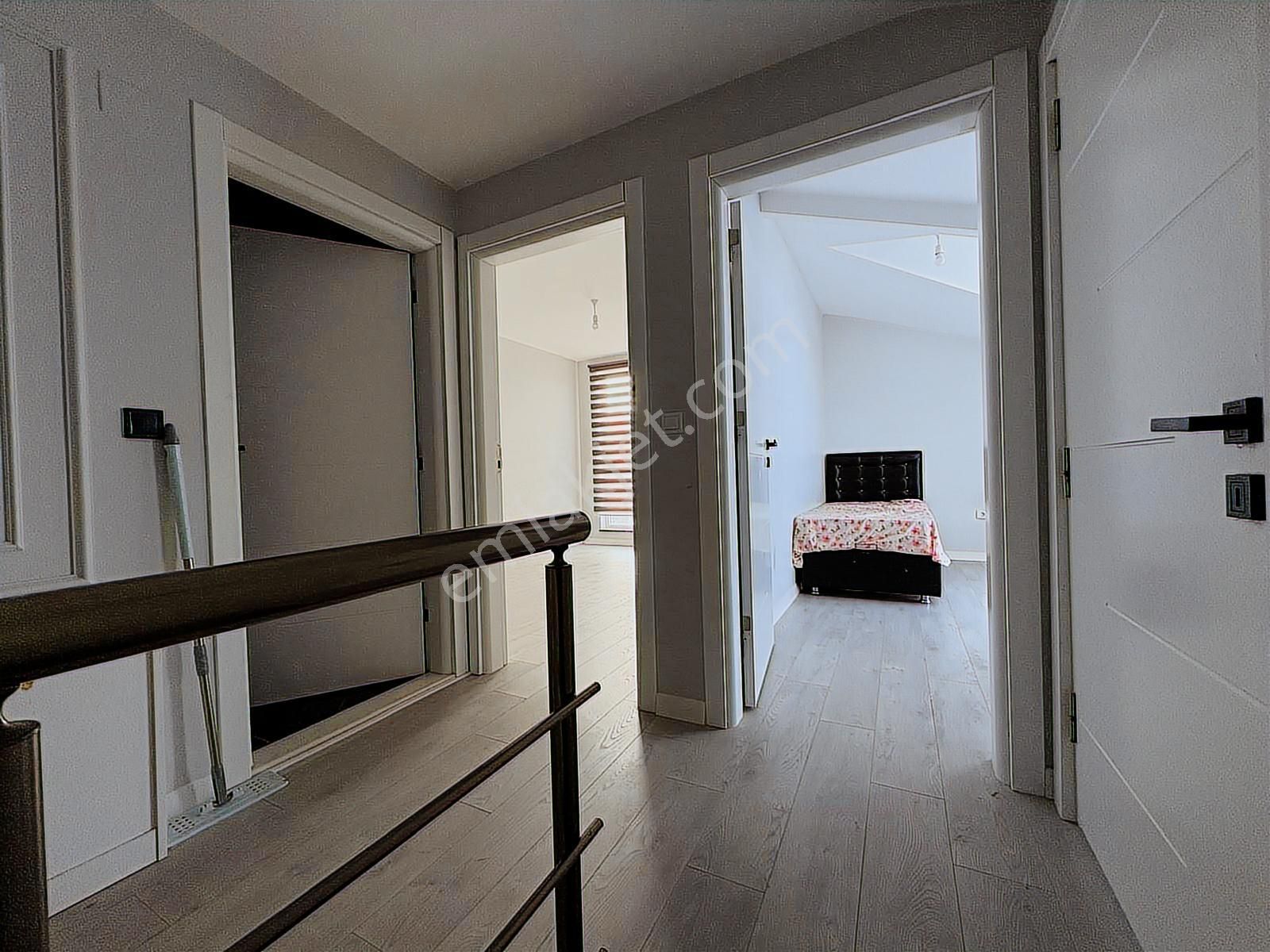 Kayapada Havuzlu Sitede 3+1 Teraslı Eşyalı Kiralık Dubleks Daire - Görsel 5