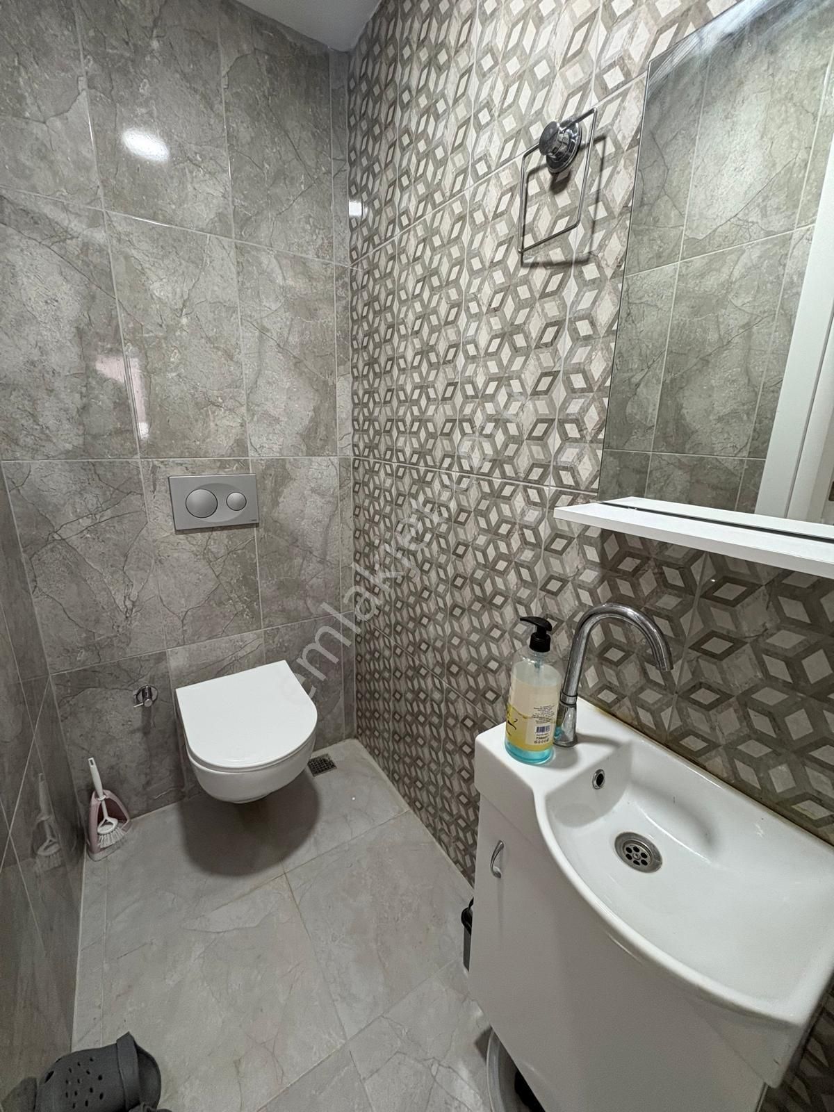 Kayapada Havuzlu Sitede 3+1 Teraslı Eşyalı Kiralık Dubleks Daire - Görsel 15