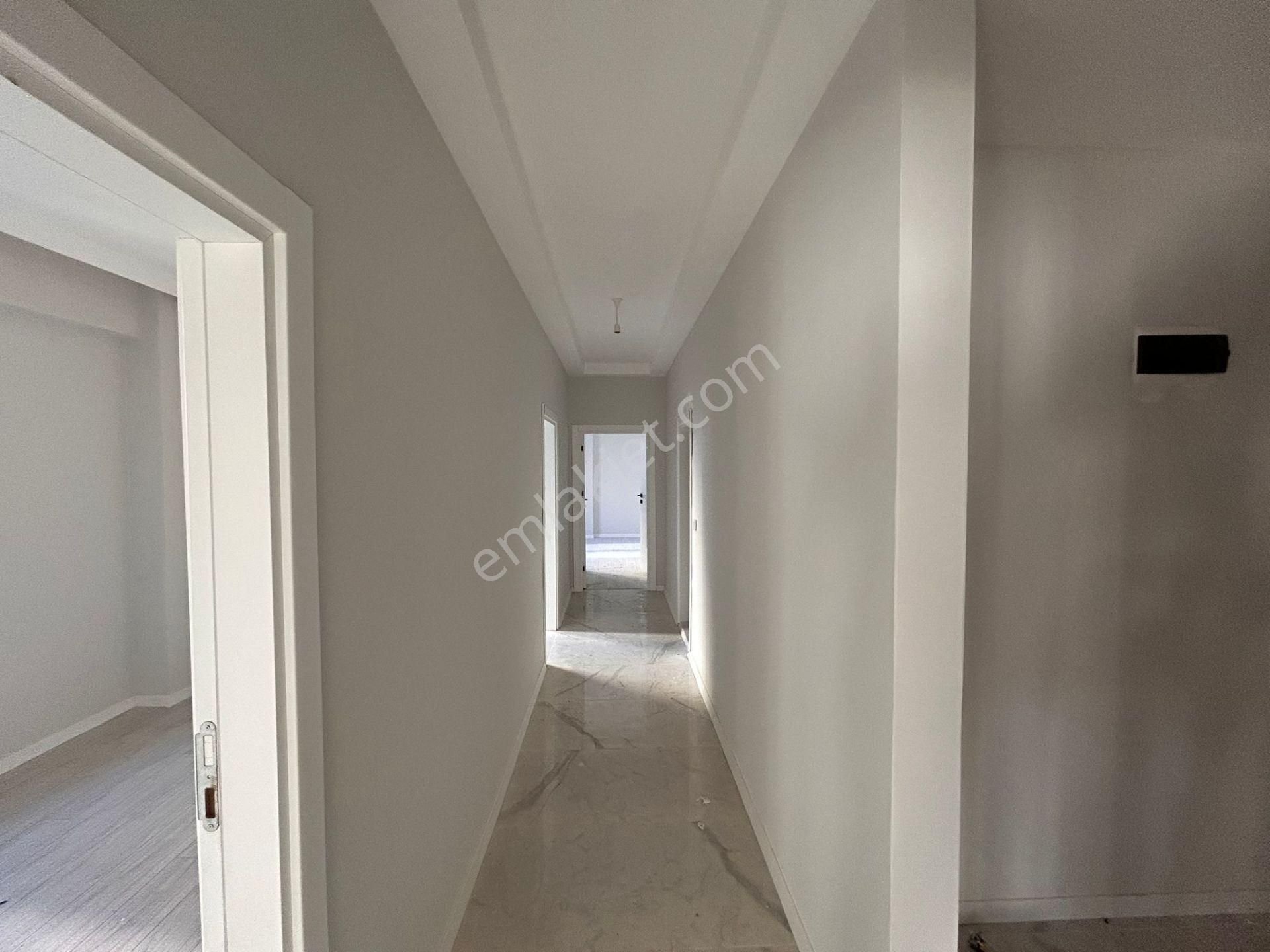 Turyaptan Sultaniyede Geniş Sıfır 3+1 Daire - Görsel 21