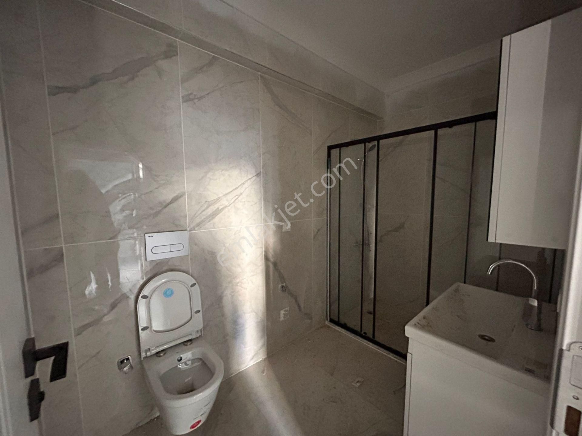 Turyaptan Sultaniyede Geniş Sıfır 3+1 Daire - Görsel 14