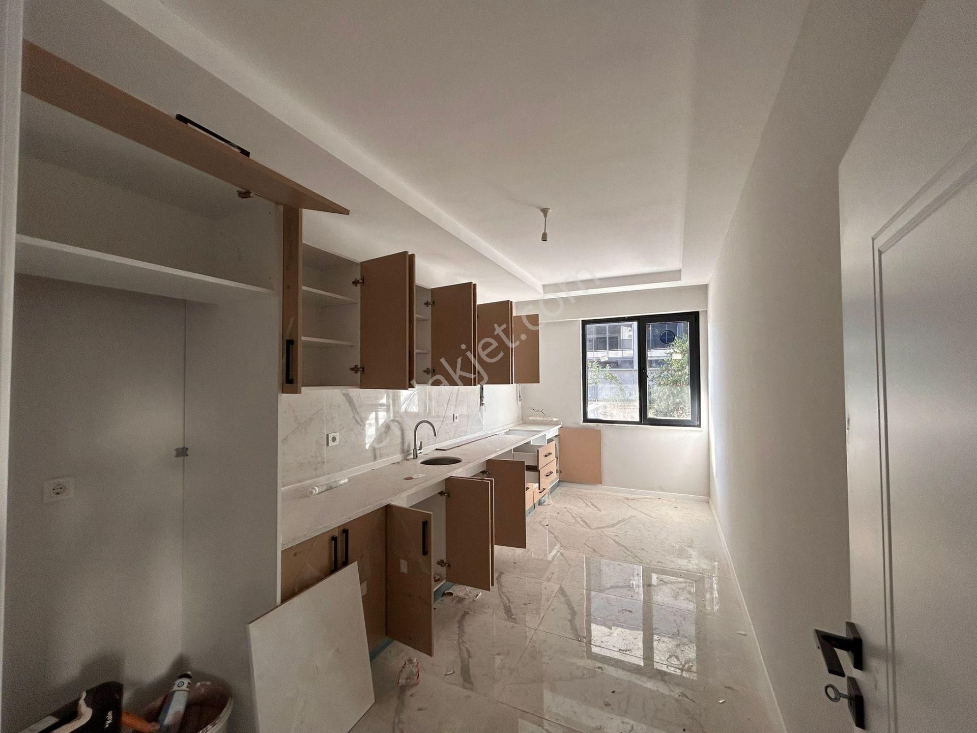 Turyaptan Sultaniyede Geniş Sıfır 3+1 Daire - Görsel 8