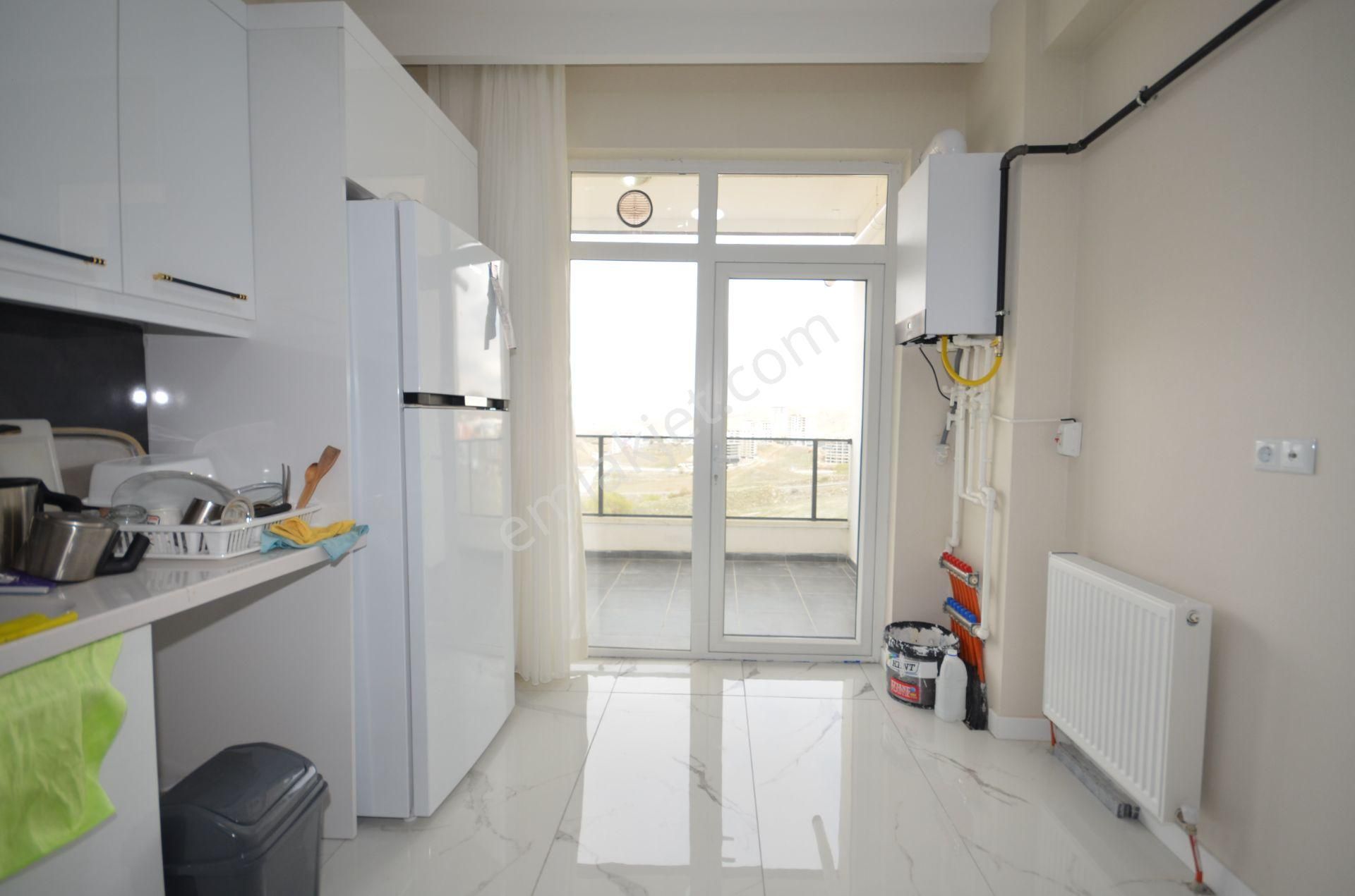 Kalecik Emlak'tan Fatih Mah.çift Asansörlü Çift Banyolu 3+1 - Görsel 4