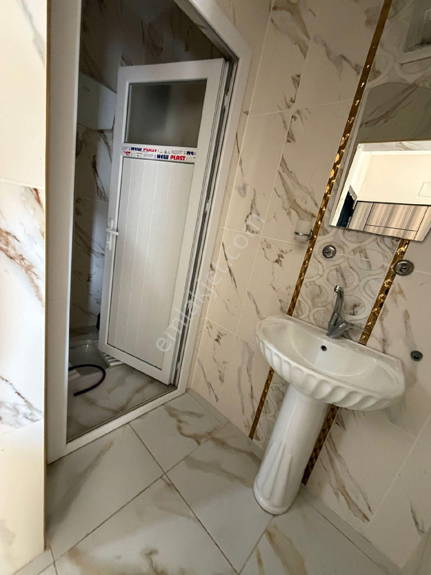 Esentepe Mh 3+1 K.mutfak Dilek Atlıg Caddesi Üzerinde - Görsel 13