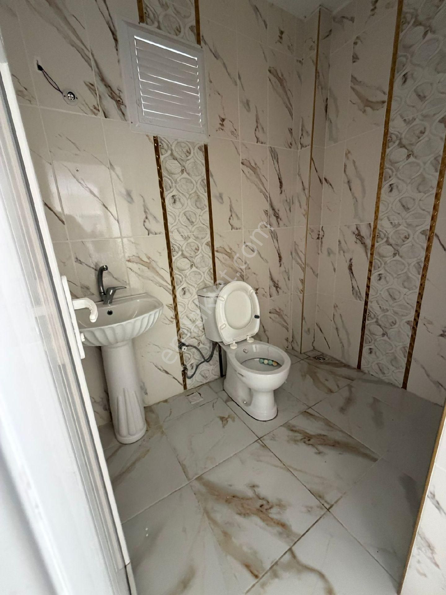 Esentepe Mh 3+1 K.mutfak Dilek Atlıg Caddesi Üzerinde - Görsel 14