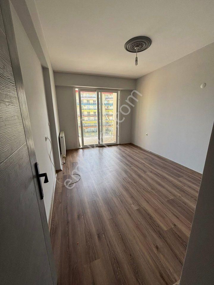 Aydın Nazilli Yeşil Mahalle’de Havuzlu & Güvenlikli Site İçerisinde Satılık Daire - Görsel 3