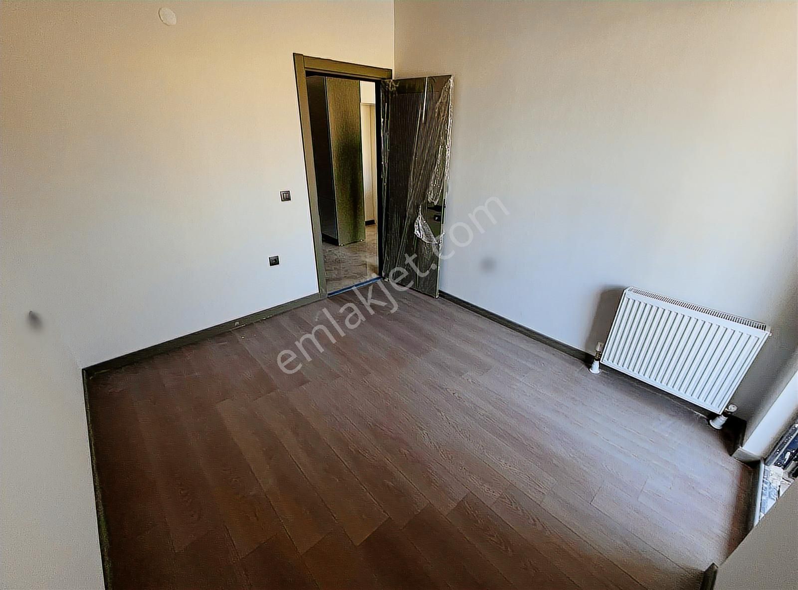 Cumhuriyet Mah. Site İçi Oturuma Hazır 1+1 İskanlı Satılık Daire - Görsel 17