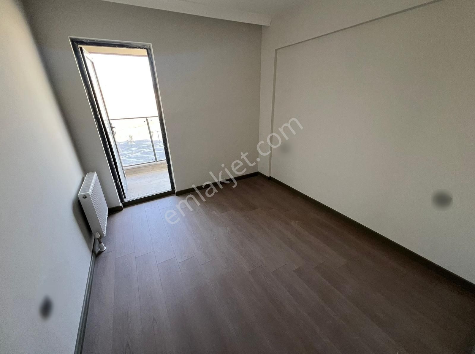 Cumhuriyet Mah. Site İçi Oturuma Hazır 1+1 İskanlı Satılık Daire - Görsel 6
