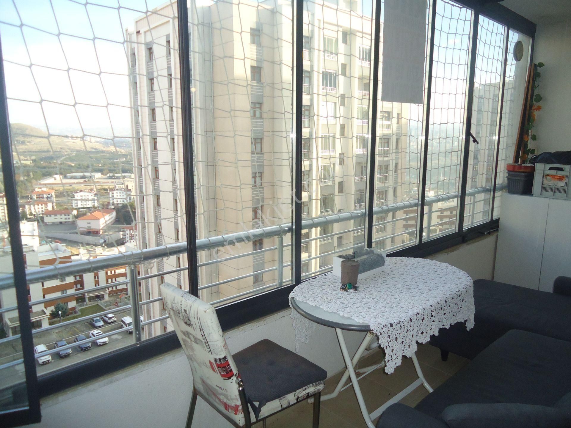 Krc'den Merkezi Konumda Manzaralı Katta Satılık 4+1 Daire - Görsel 17