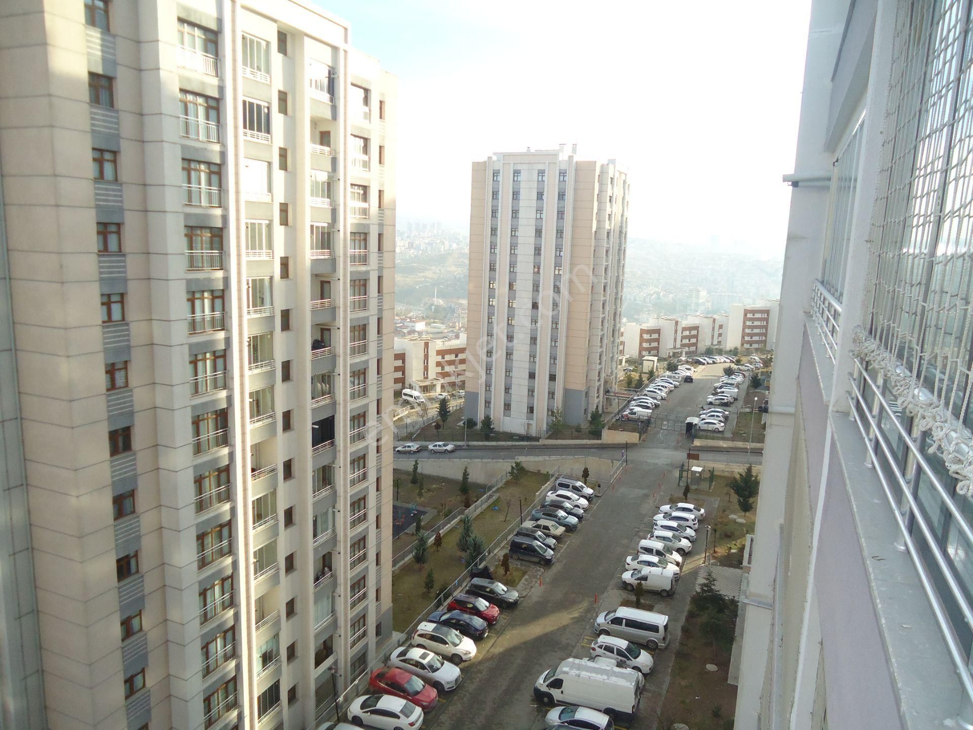 Krc'den Merkezi Konumda Manzaralı Katta Satılık 4+1 Daire - Görsel 26