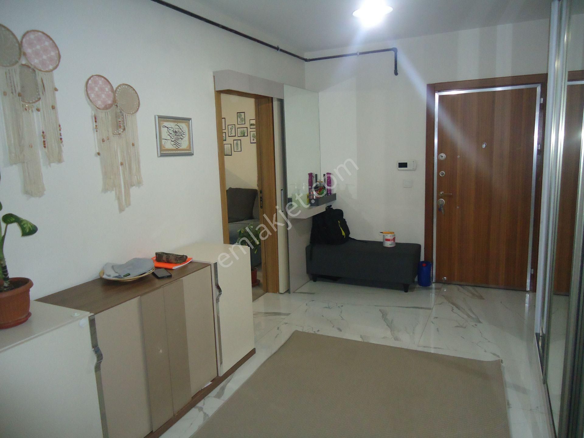 Krc'den Merkezi Konumda Manzaralı Katta Satılık 4+1 Daire - Görsel 5