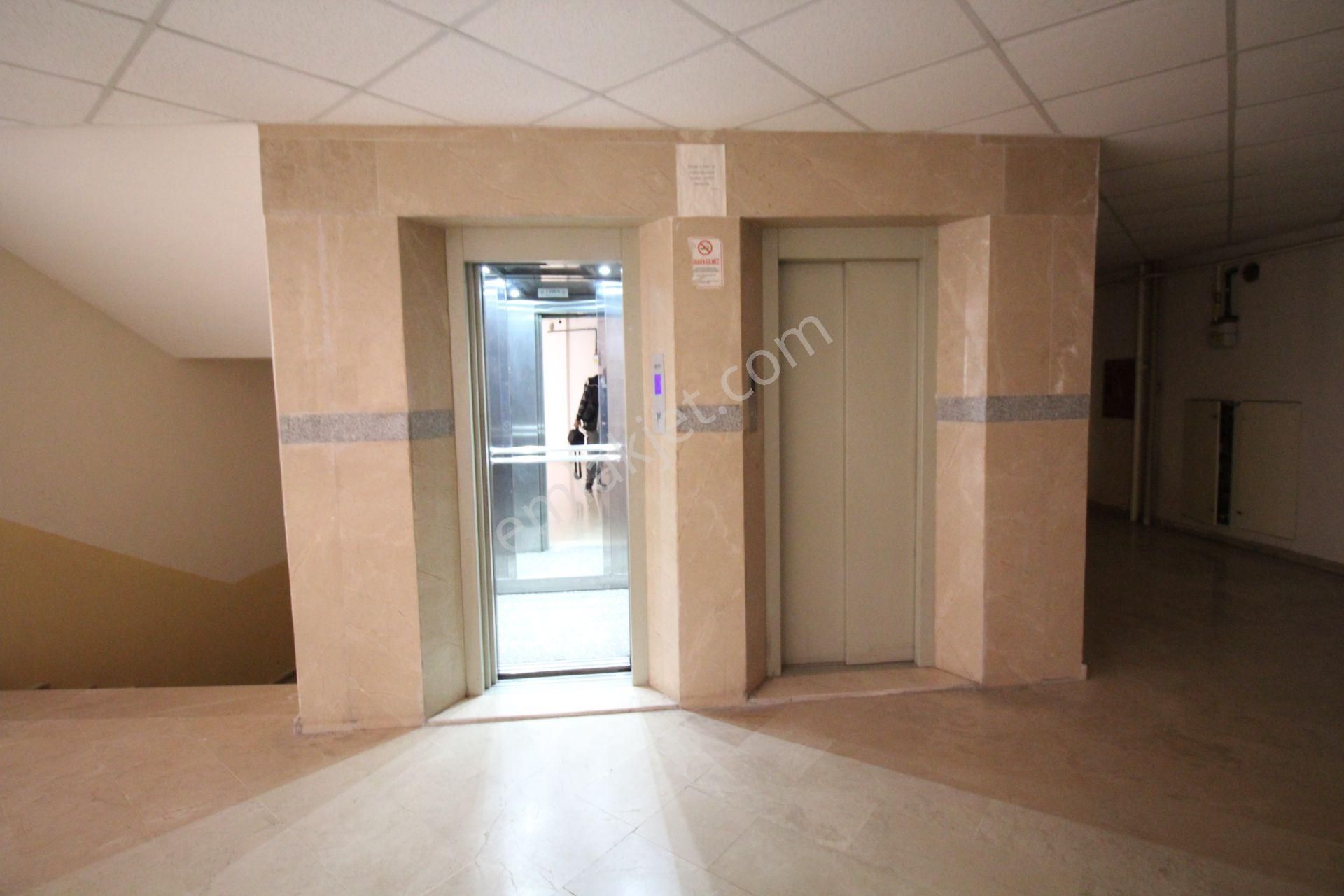 Aksaray Taşpazar Merkezde Kurşunlu Cami Arkası Satılık 2+1 Ofis - Görsel 4