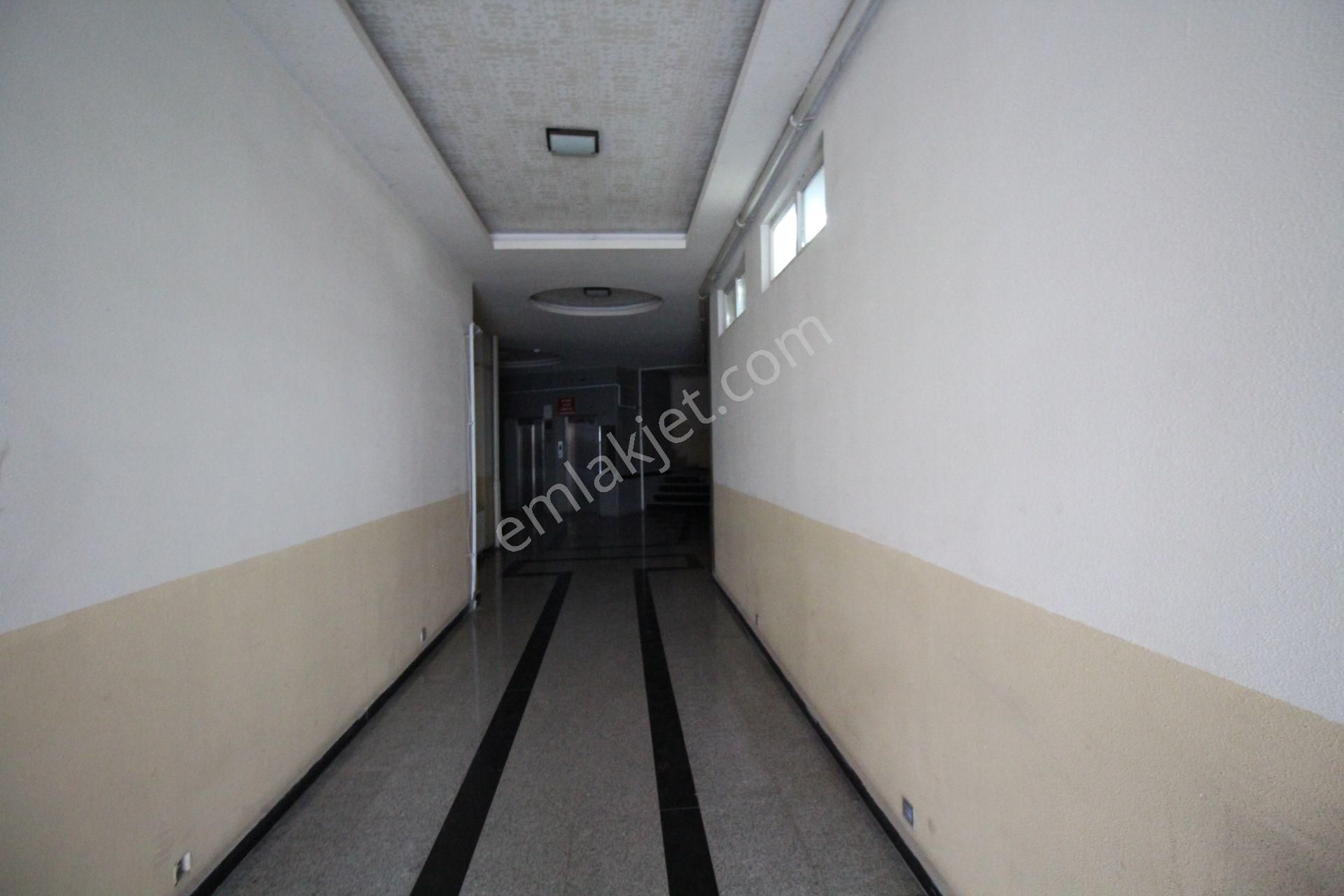 Aksaray Taşpazar Merkezde Kurşunlu Cami Arkası Satılık 2+1 Ofis - Görsel 3