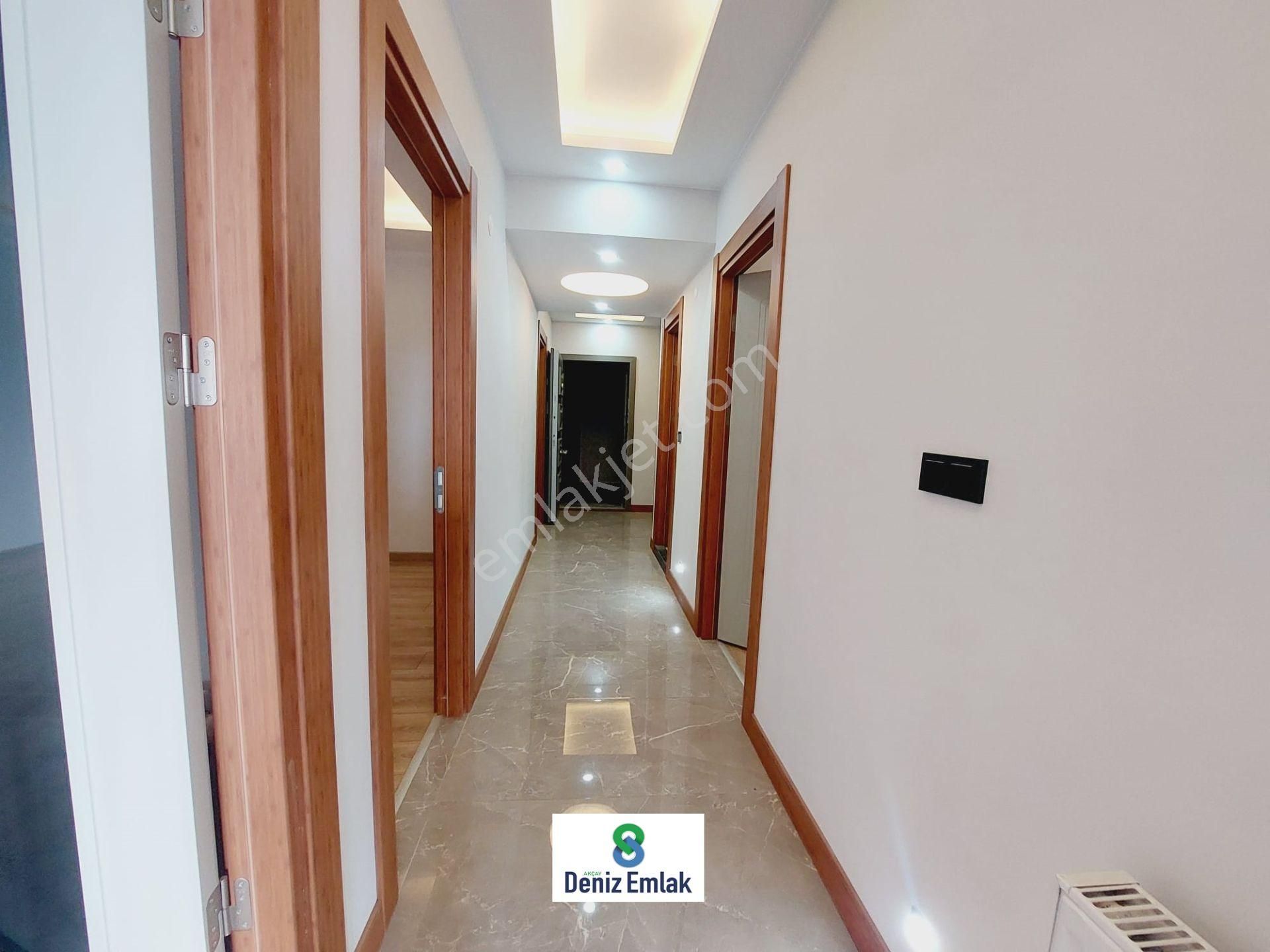 Denizden Akçayda Öncephe Arakat Kapalı Mutfak Satılık 3+1 Daire. - Görsel 27