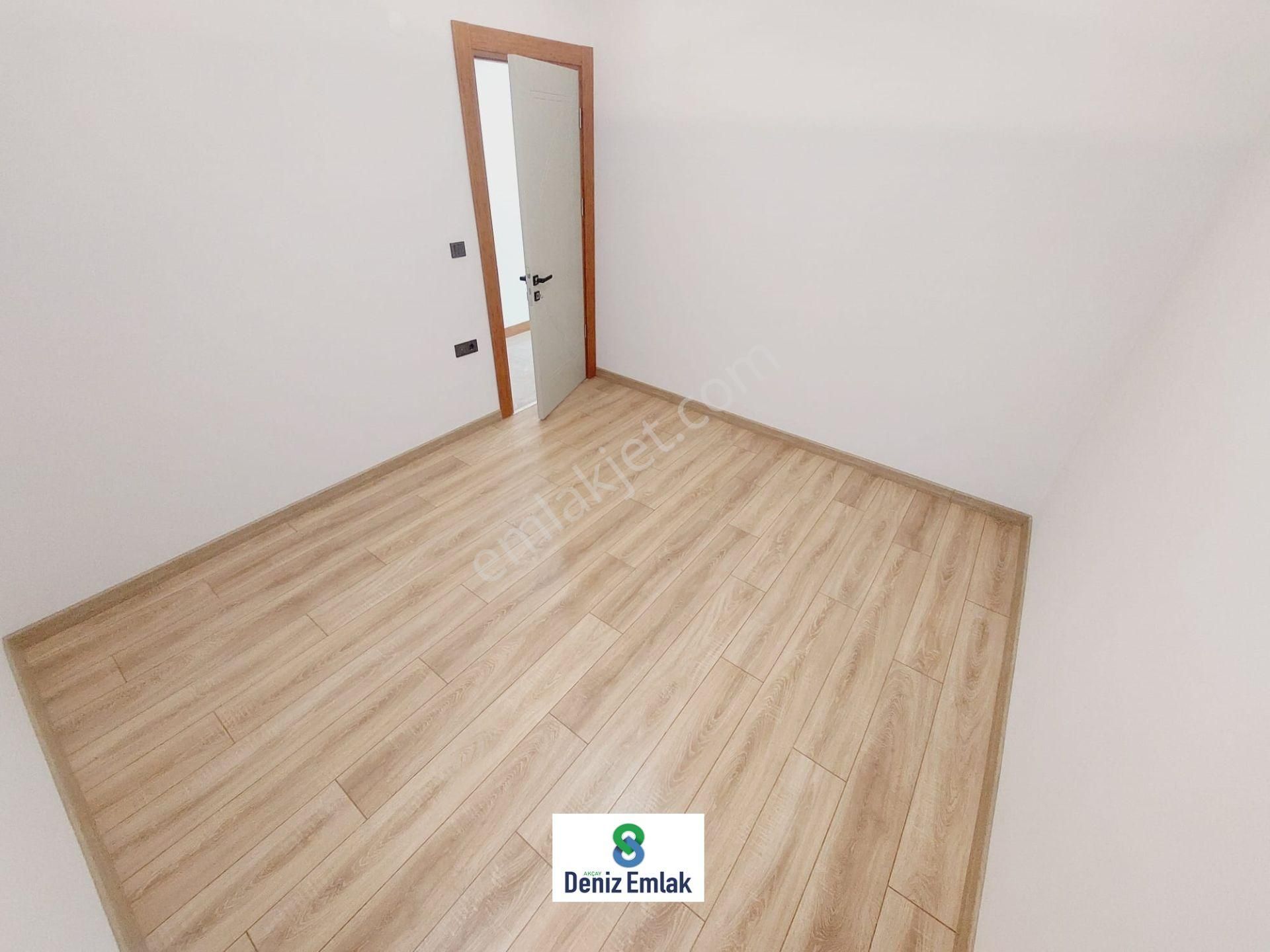 Denizden Akçayda Öncephe Arakat Kapalı Mutfak Satılık 3+1 Daire. - Görsel 23