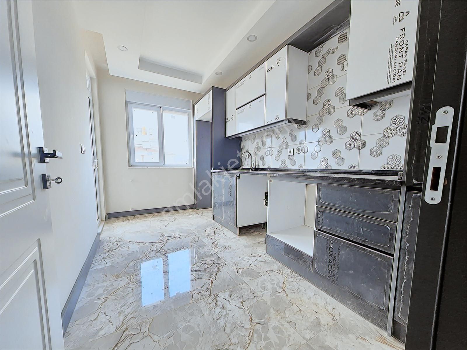 Varsak Demirel Mahallesinde Satılık Sıfır 2+1 Arakat Daire - Görsel 8