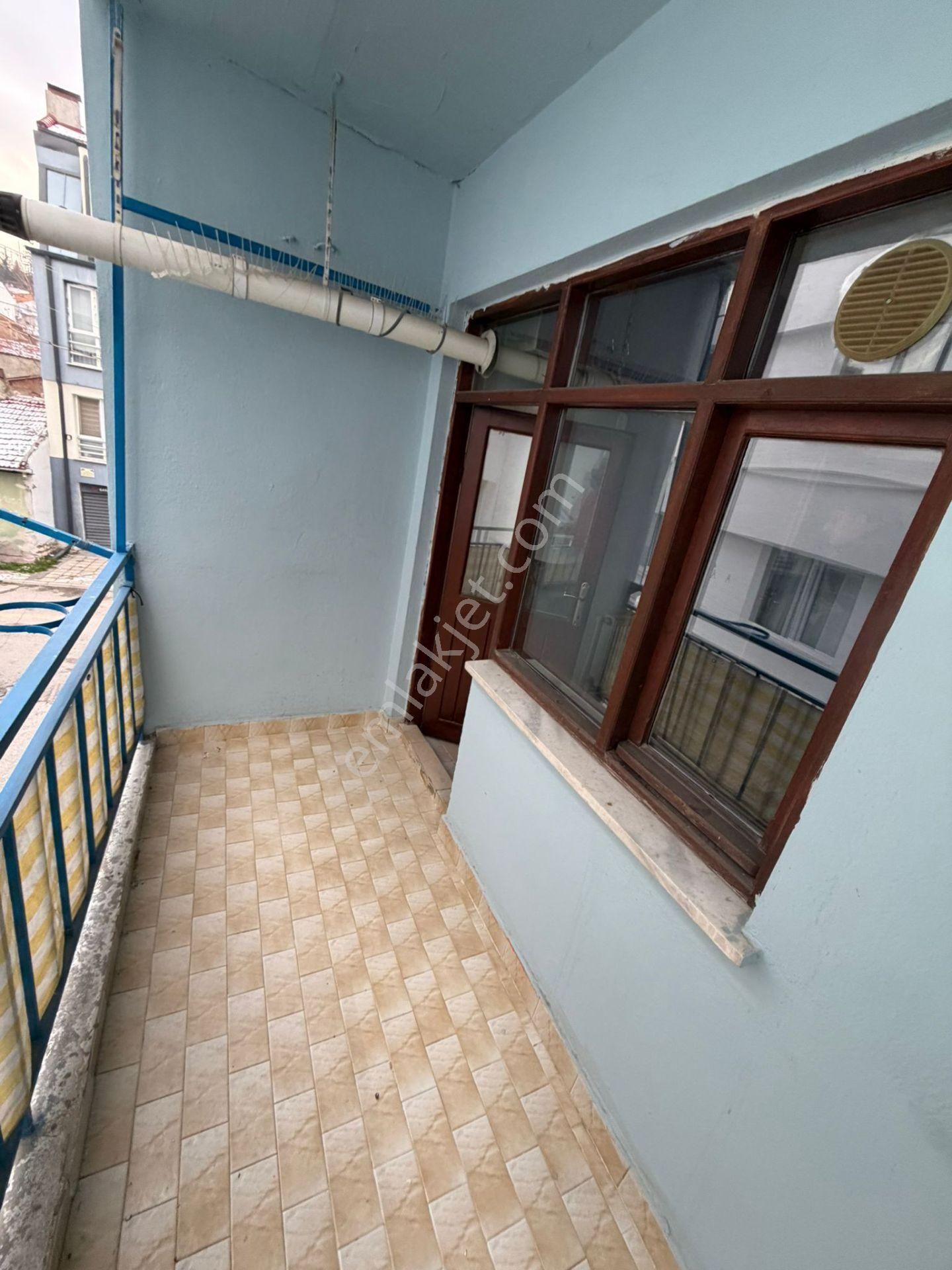 Akarbaşı Mahallesi’nde Merkezi Konumda Kiralık 3+1 Daire - Görsel 17