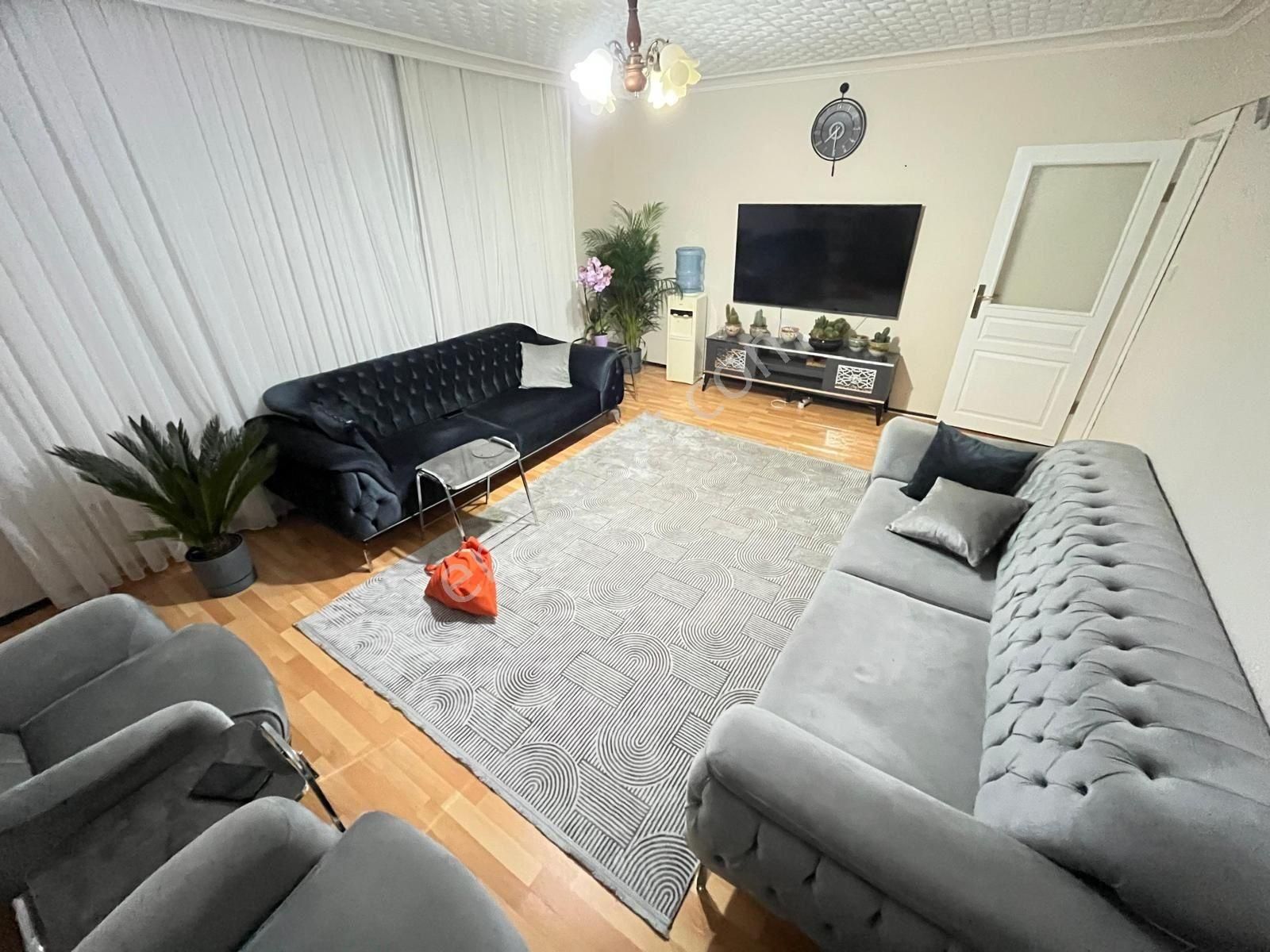 Özdemir Emlak,tan Yeşilbayır Cadde Dibi Masrafsız 3+1daire