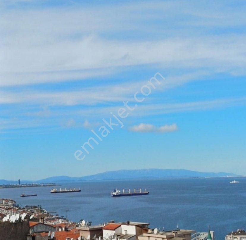 Eşsiz Deniz Manzaralı 2+1 İçi Full Yapılı Çift Cephe