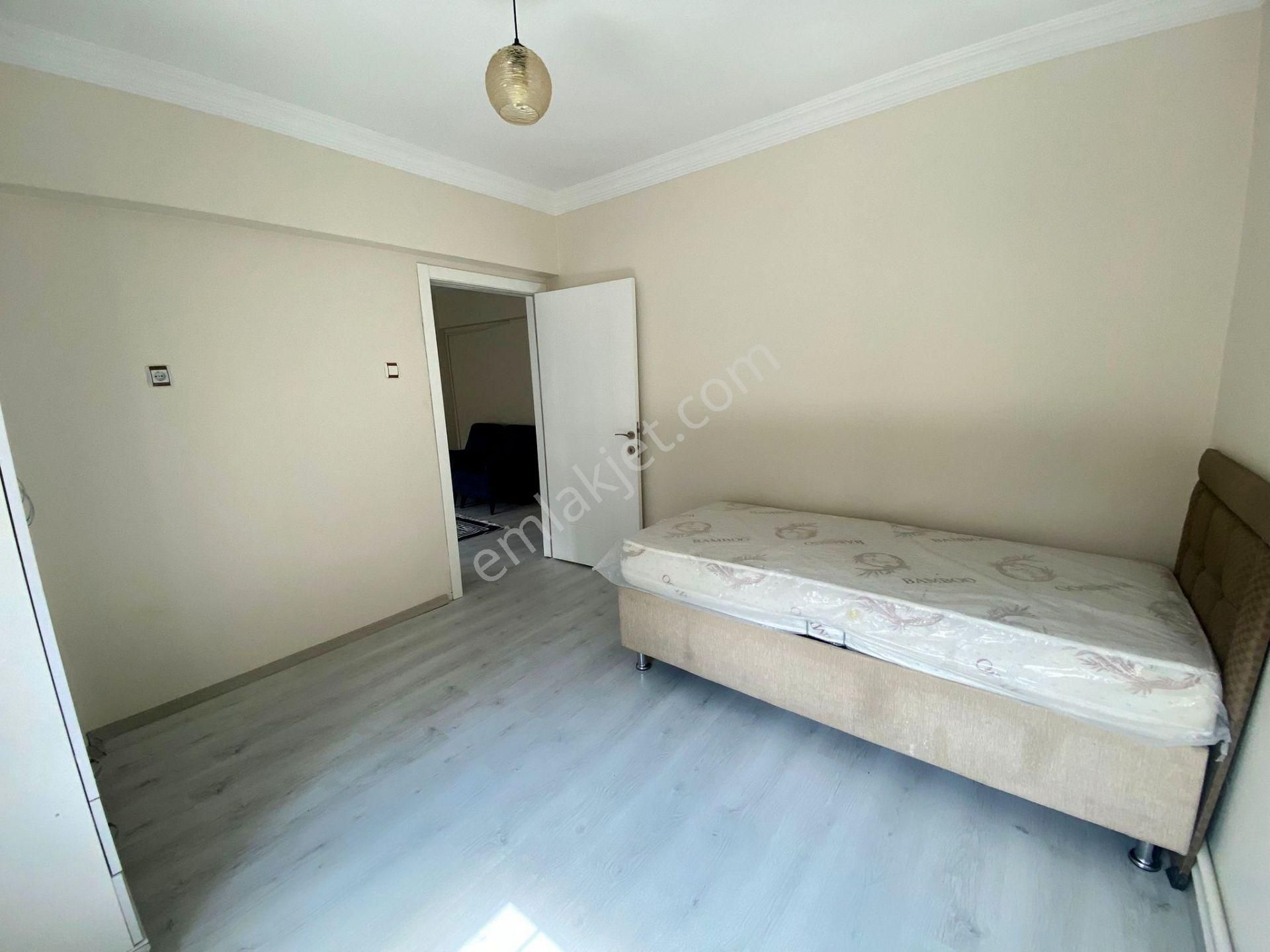 Keçiören İncirli Mh'de Yunusemre Cadde Üzerinde Full Yapılı Eşyalı Memur Kiracılı 2+1 Daire - Görsel 12