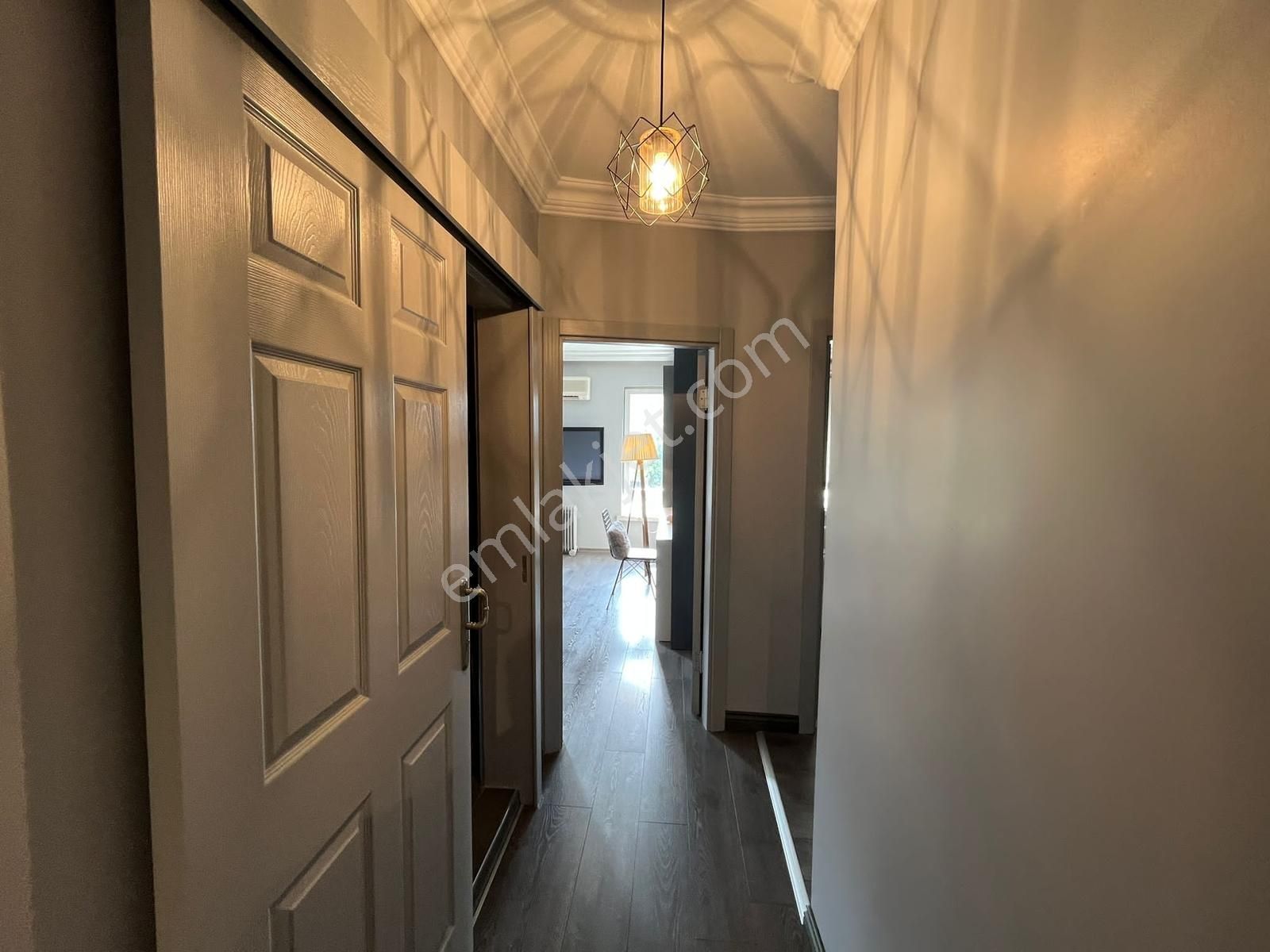 Fener Eski Lara Caddesi Harika Konumda Lüks Eşyalı 3+1 - Görsel 18