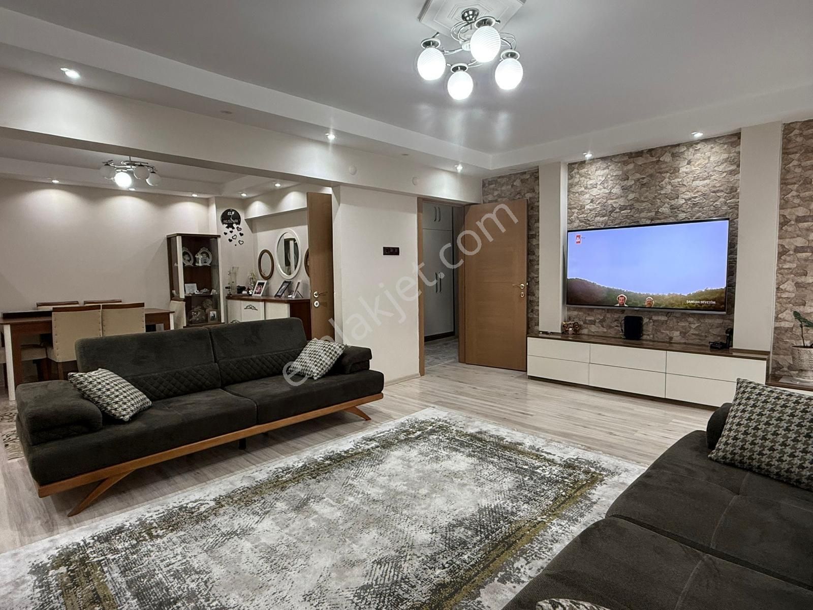 Binyapıdan Ulus Cadde Üzeri 3+1 Satılık Daire - Görsel 14