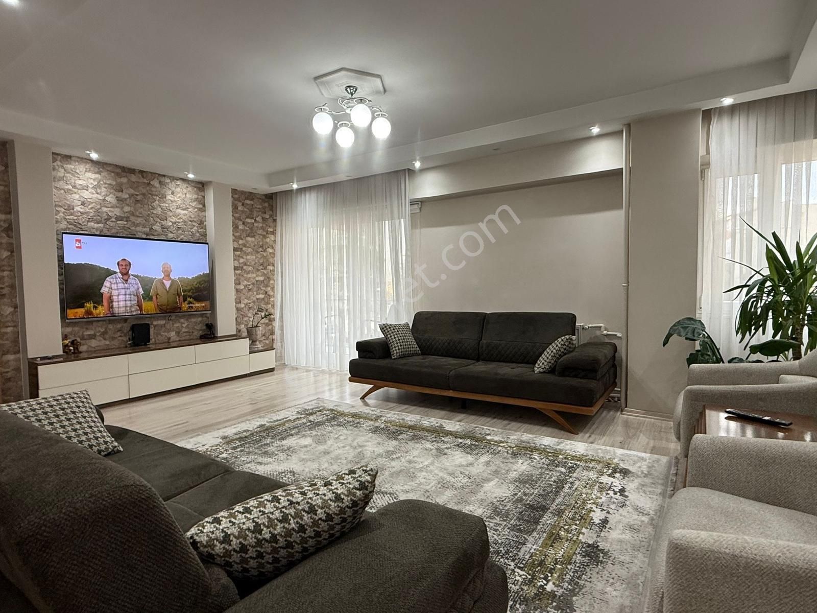 Binyapıdan Ulus Cadde Üzeri 3+1 Satılık Daire - Görsel 13