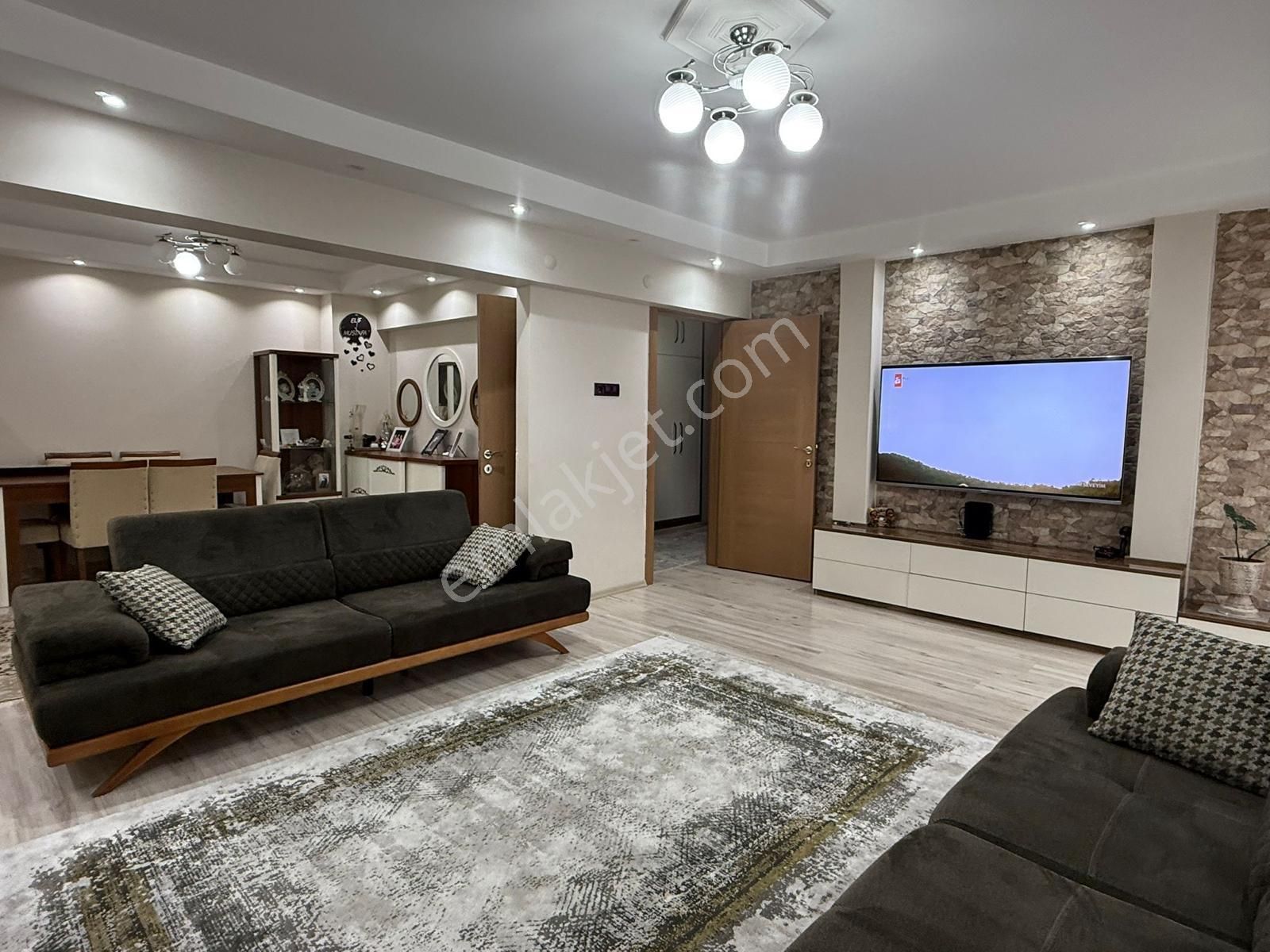 Binyapıdan Ulus Cadde Üzeri 3+1 Satılık Daire - Görsel 8