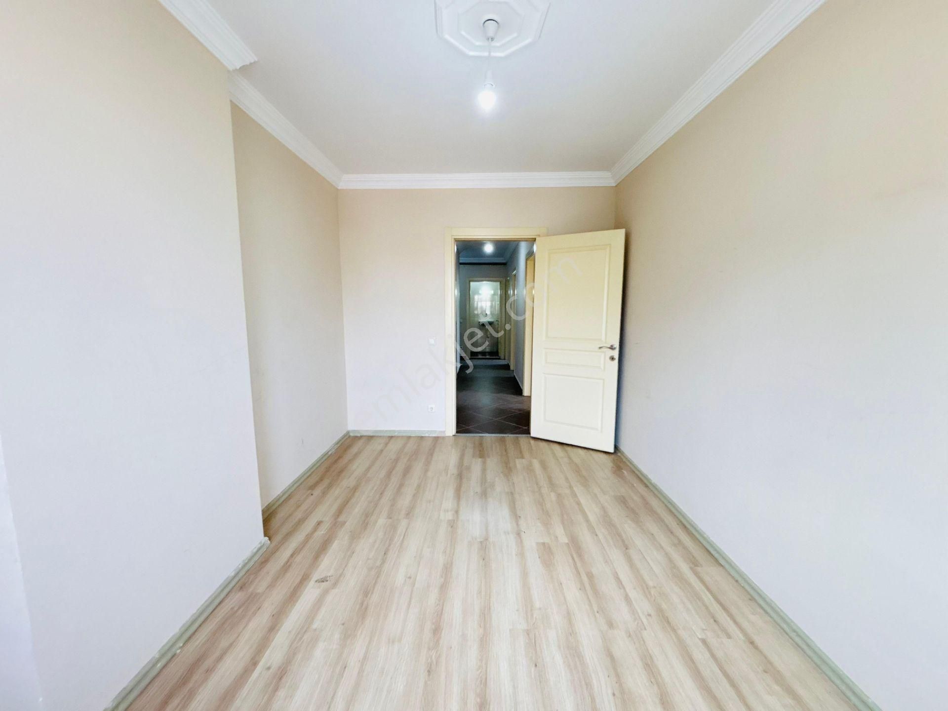 Güven'den İstasyonda Butik Sitede Hızlı Trene Yakın 3+1 Daire - Görsel 13