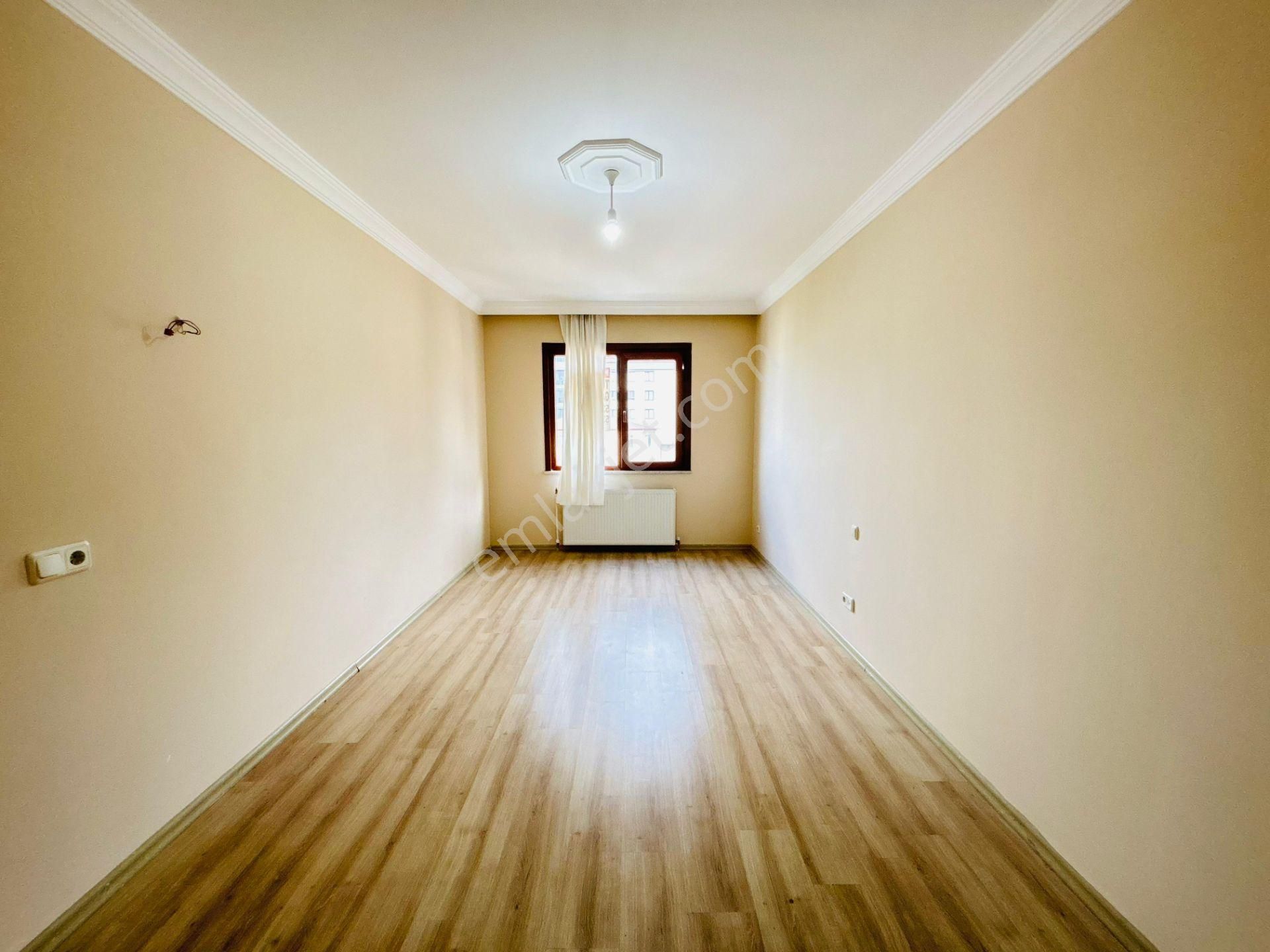 Güven'den İstasyonda Butik Sitede Hızlı Trene Yakın 3+1 Daire - Görsel 16