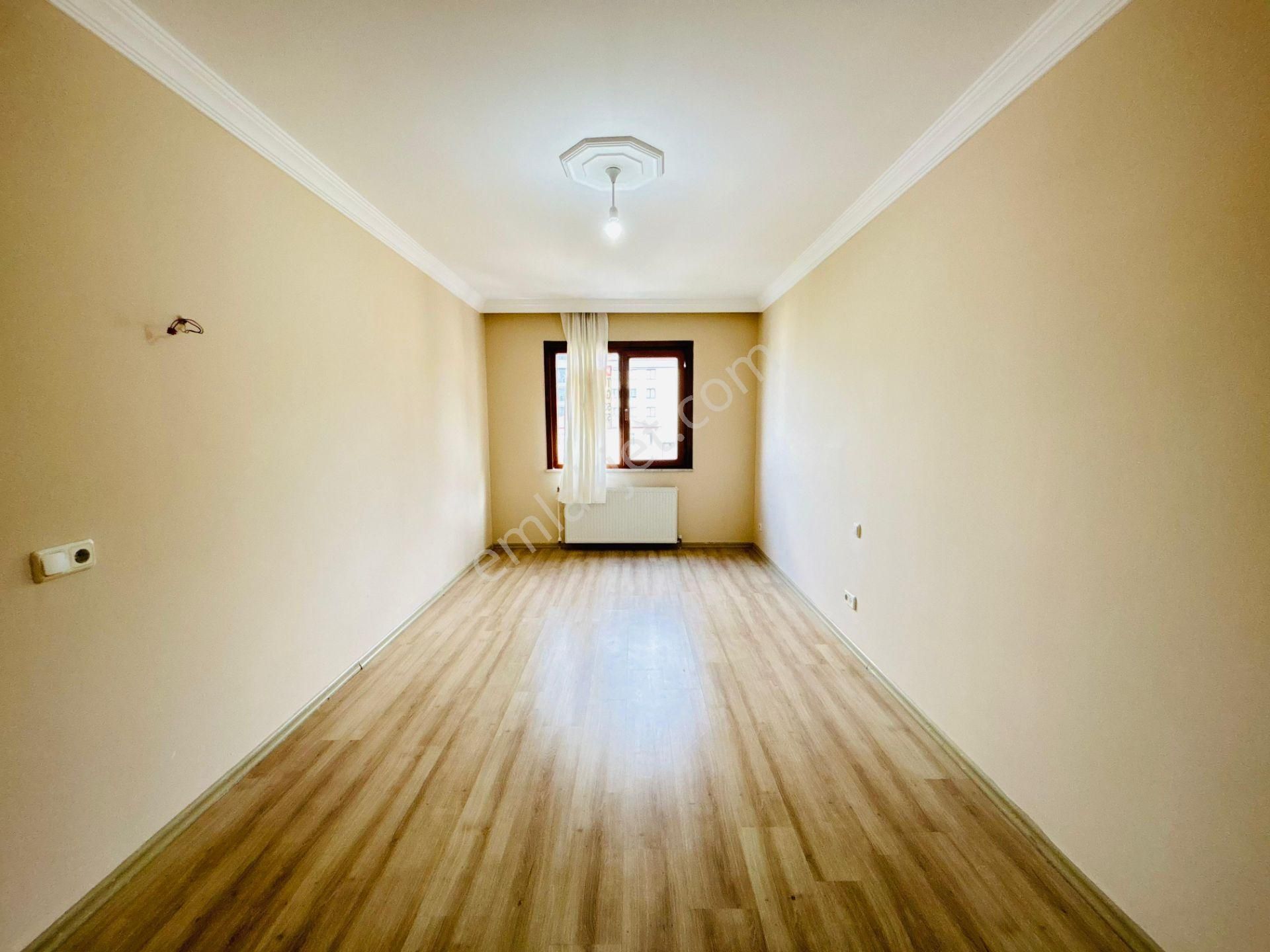 Güven'den İstasyonda Butik Sitede Hızlı Trene Yakın 3+1 Daire - Görsel 18