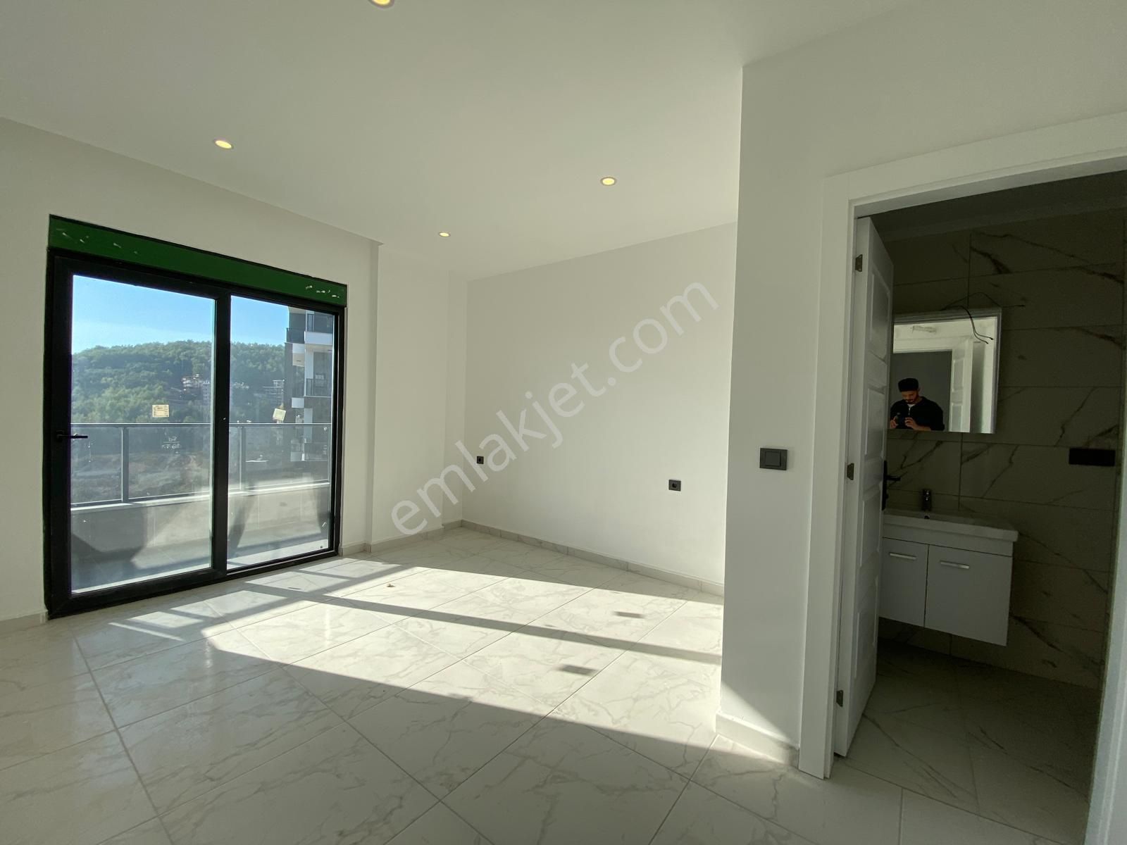 Alanya Çıplaklı'da Kiralık 3+1 Full Manzaralı Sıfır Daire - Görsel 8