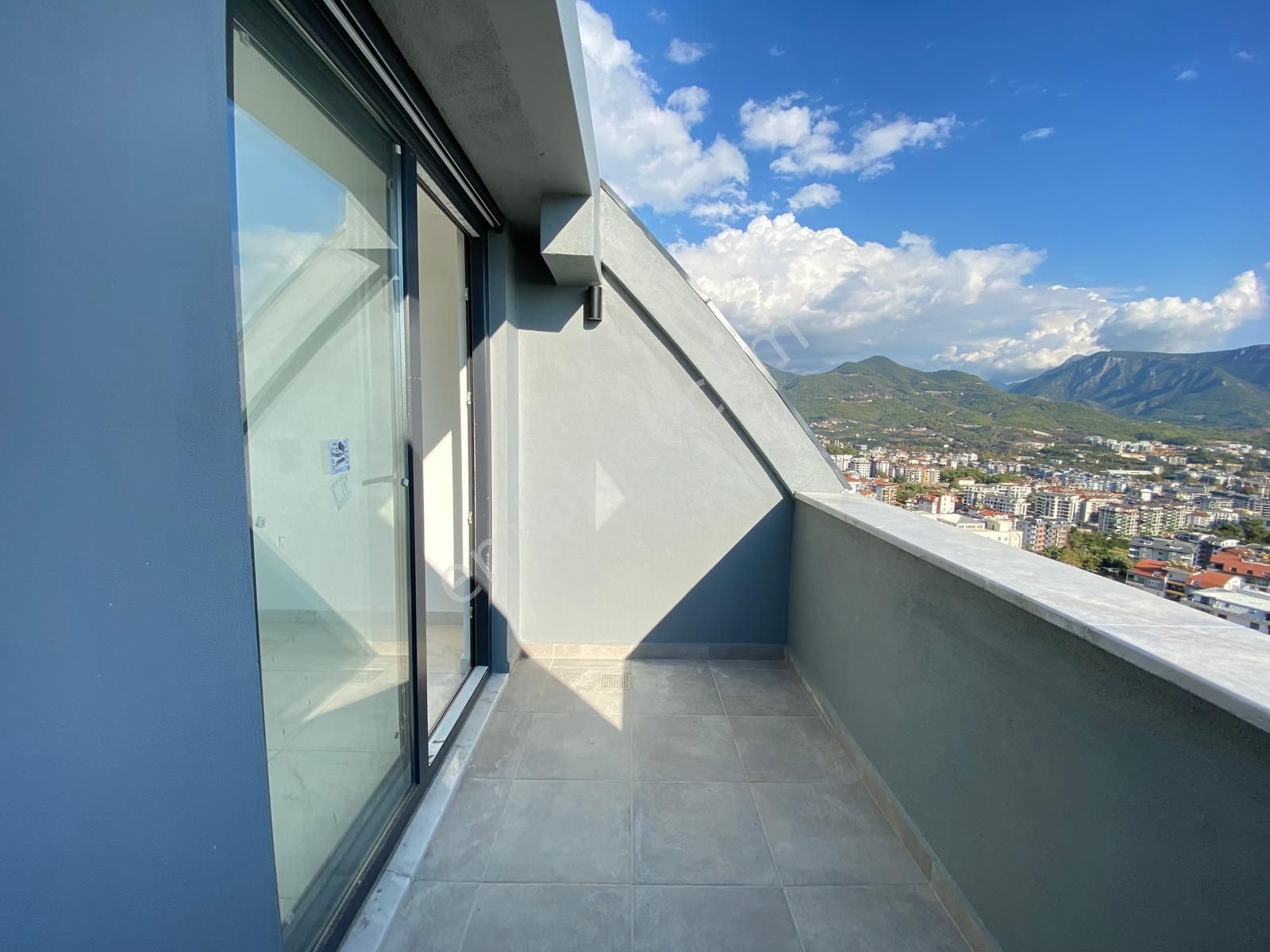 Alanya Çıplaklı'da Kiralık 3+1 Full Manzaralı Sıfır Daire - Görsel 12